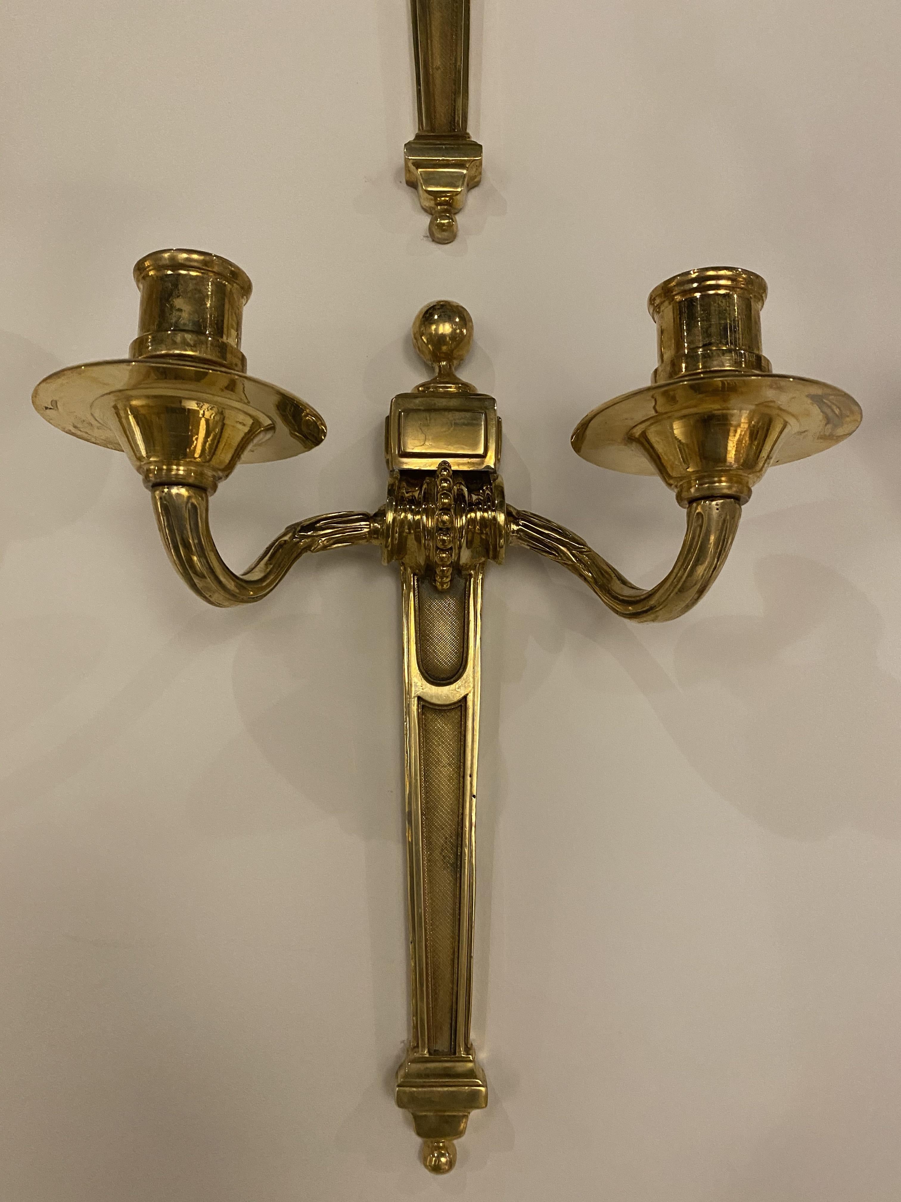 A pair of circa 1920’s Caldwell bronze double arm sconces. Available 4 pairs price per pair. In very good vintage condition. 

Dealer: G302YP 