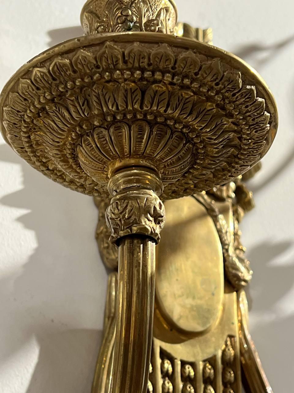 1920s Caldwell Neoclassical Gilt Bronze Sconces In Good Condition For Sale In New York, NY