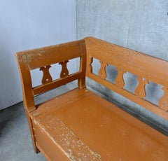 1920s Canadian Prairies Lift Top Bench