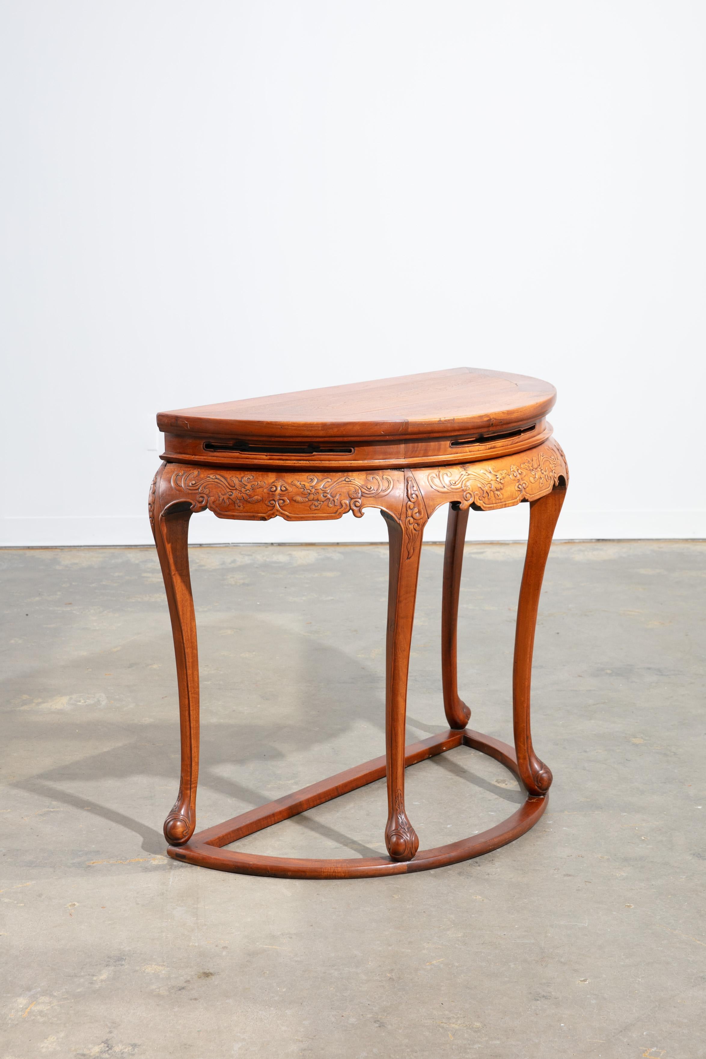 1920's Carved Wood Chinese Demi-lune/Console Table In Good Condition For Sale In New York, NY