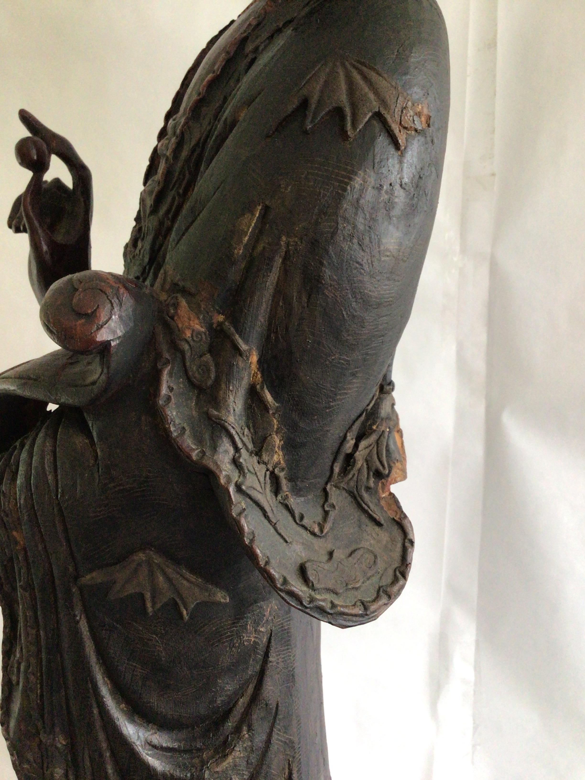1920er Jahre geschnitzt Holz Guanyin Statue im Angebot 4