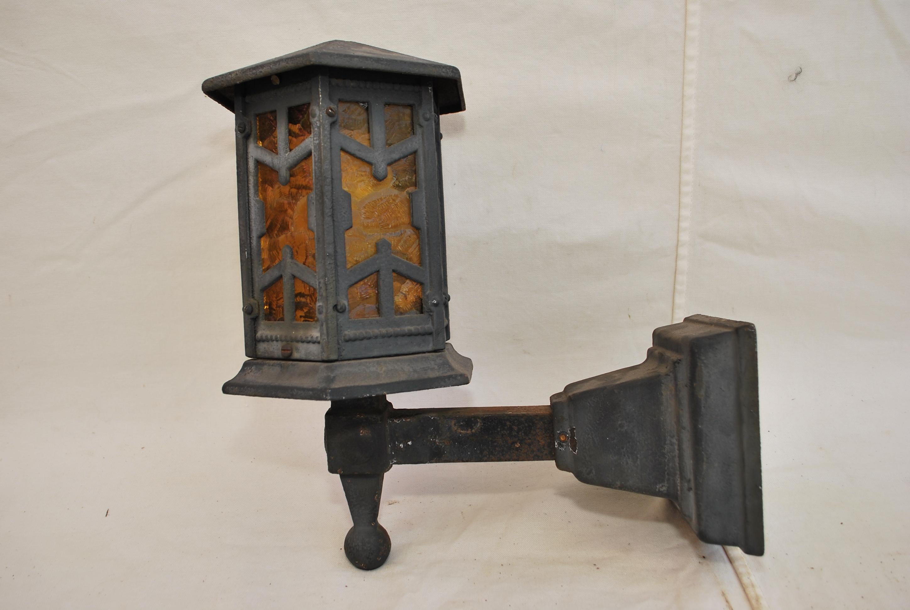 Aplique de exterior de hierro fundido de 1920 Hierro en venta