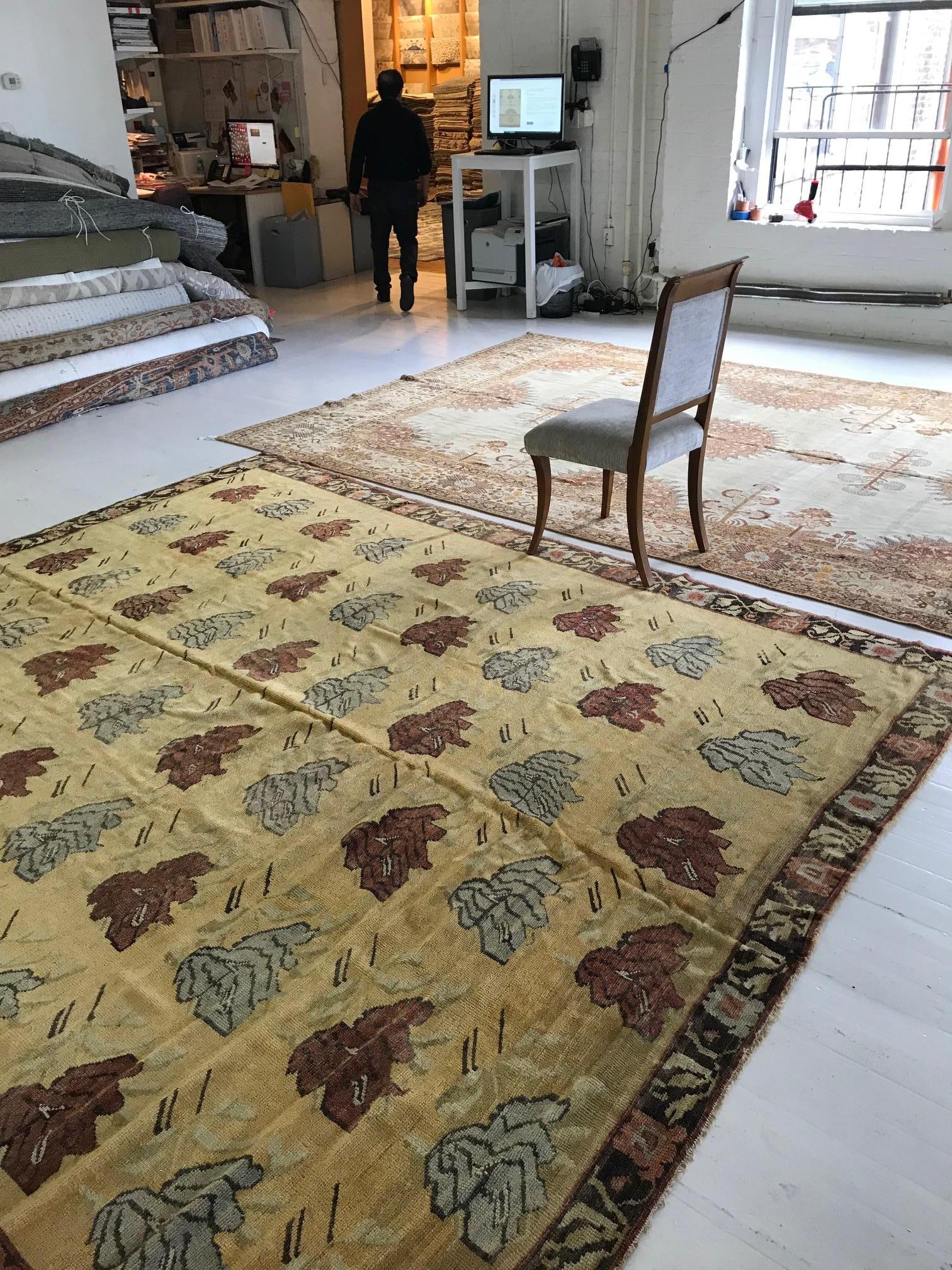 Doris Leslie Blau Collection 1920s Caucasian Karabagh Handmade Wool Carpet In Good Condition For Sale In New York, NY