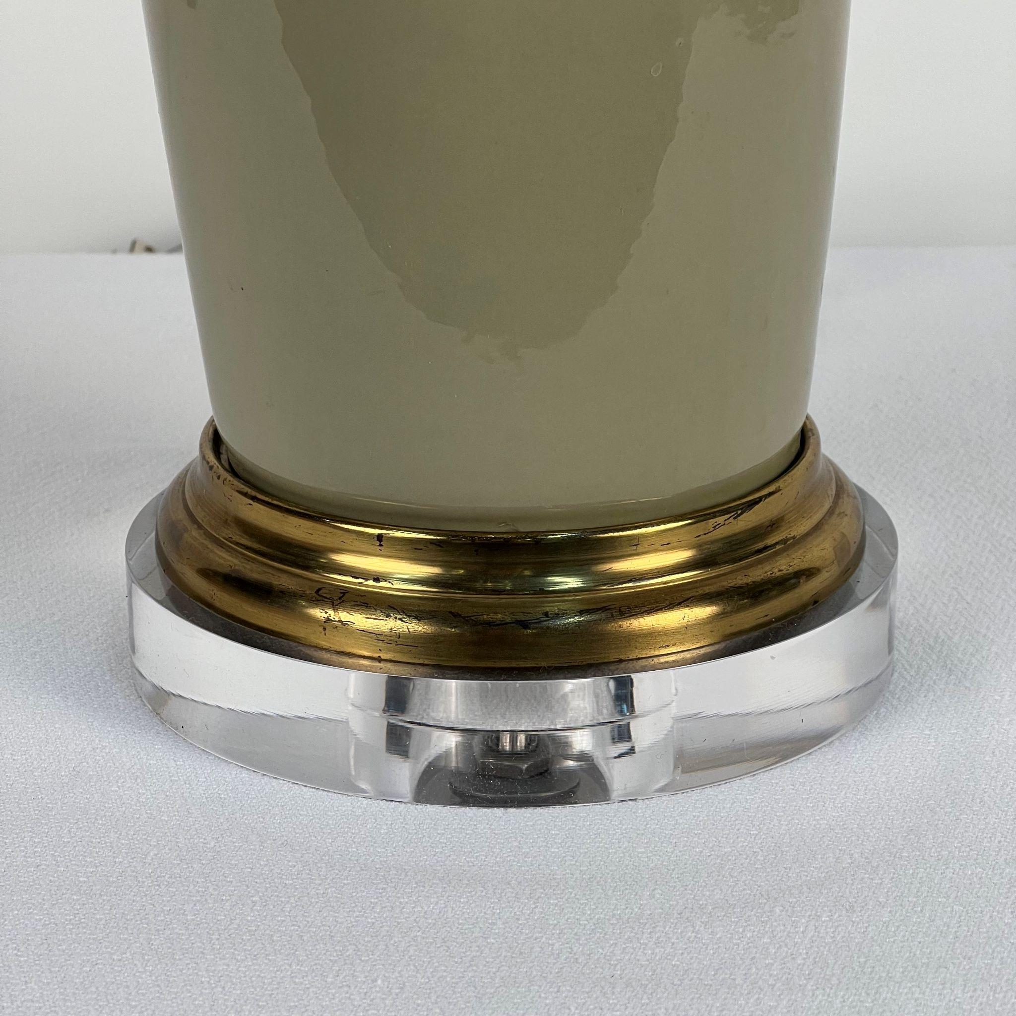 Lampe de table en porcelaine céladon des années 1920 Bon état - En vente à Denver, CO