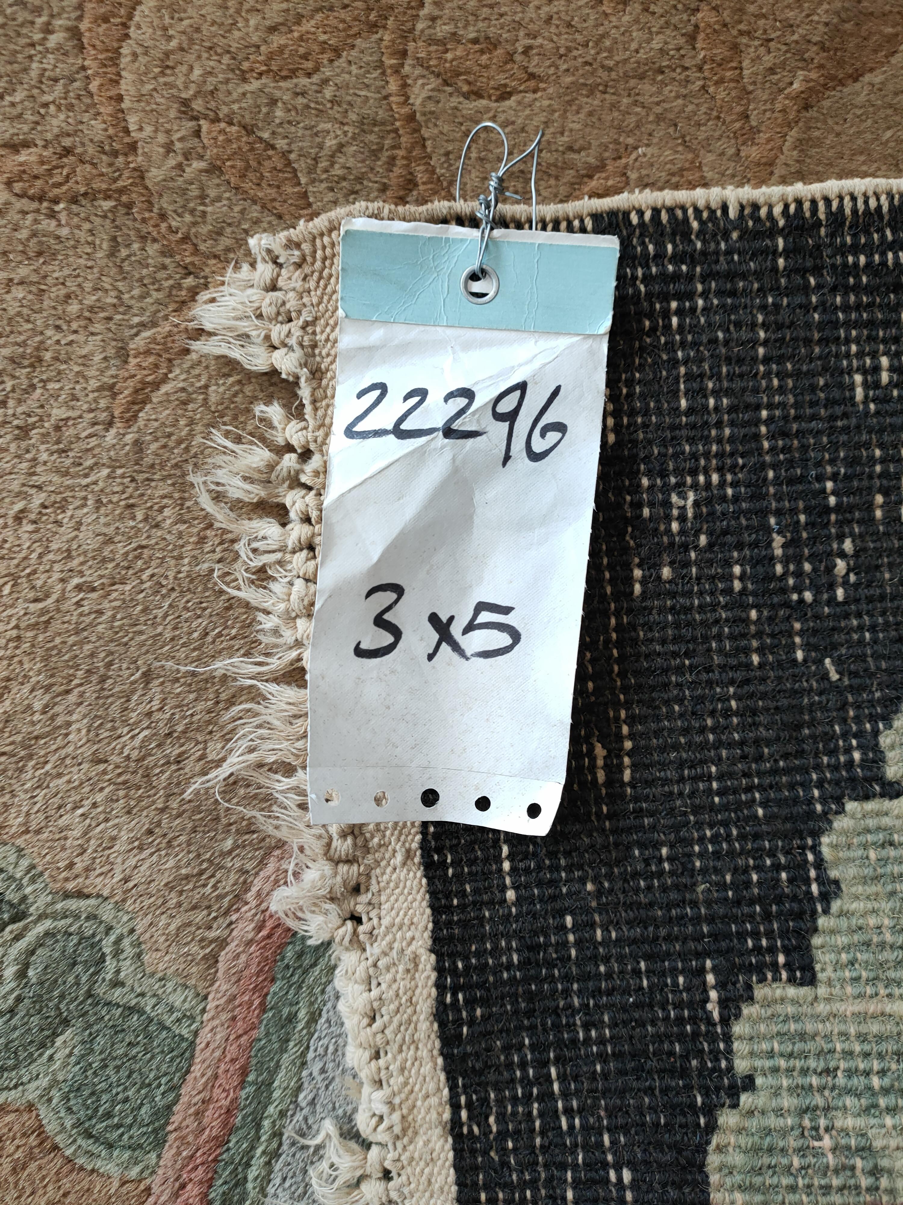 1920s Chinese Art Deco Carpet ( 3' x 5' - 90 x 152 ) For Sale 2