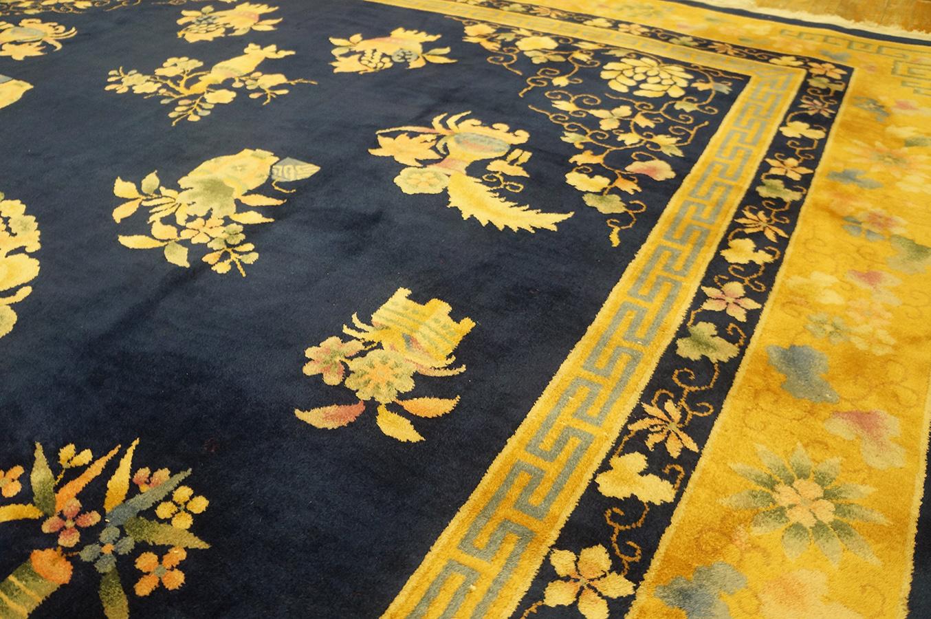 Tapis chinois Art Déco des années 1920 ( 8' 9'' x 11' 6'' - 266 x 350 ) en vente 3