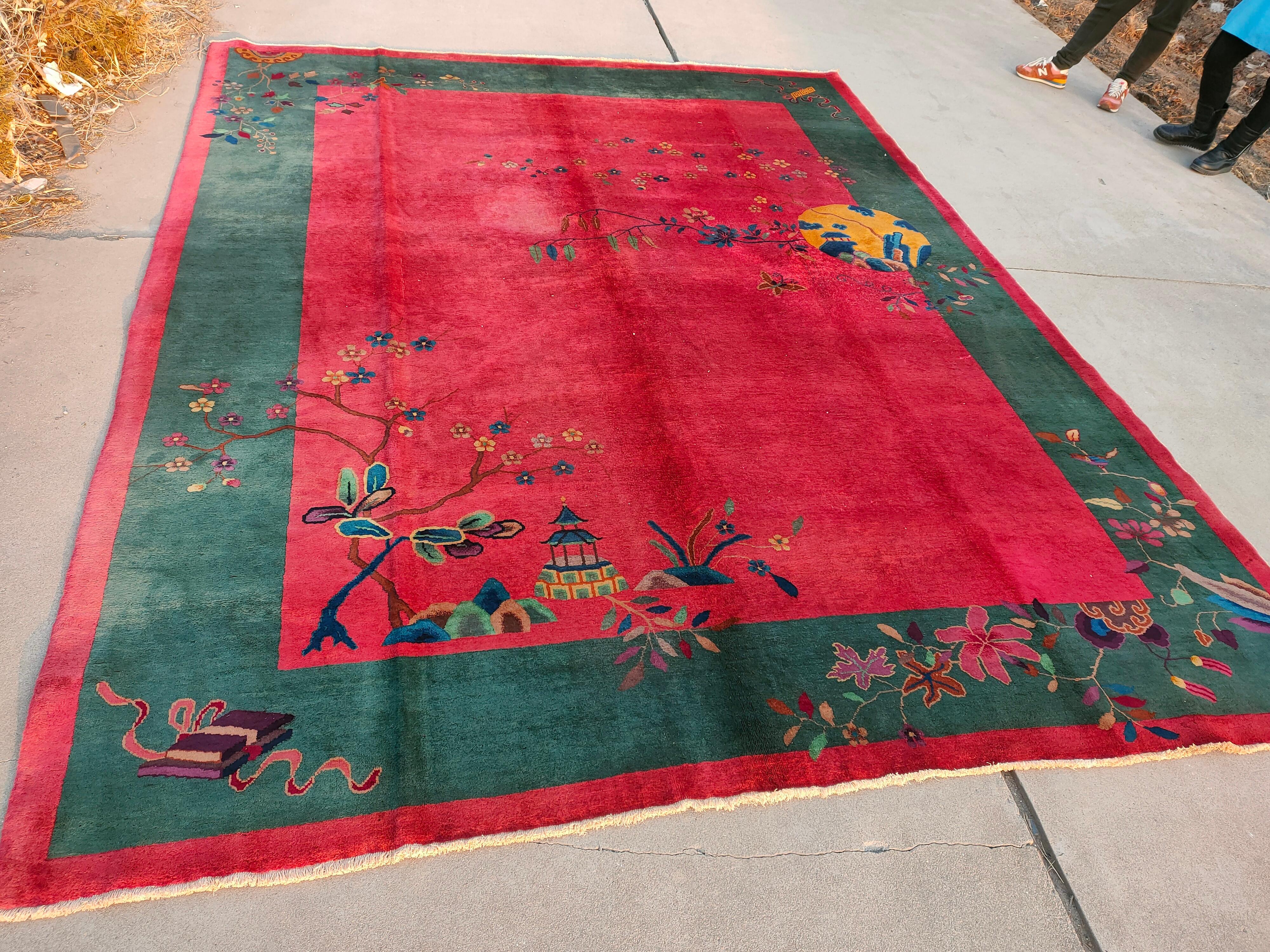 Hand-Knotted 1920s Chinese Art Deco Carpet ( 9'2