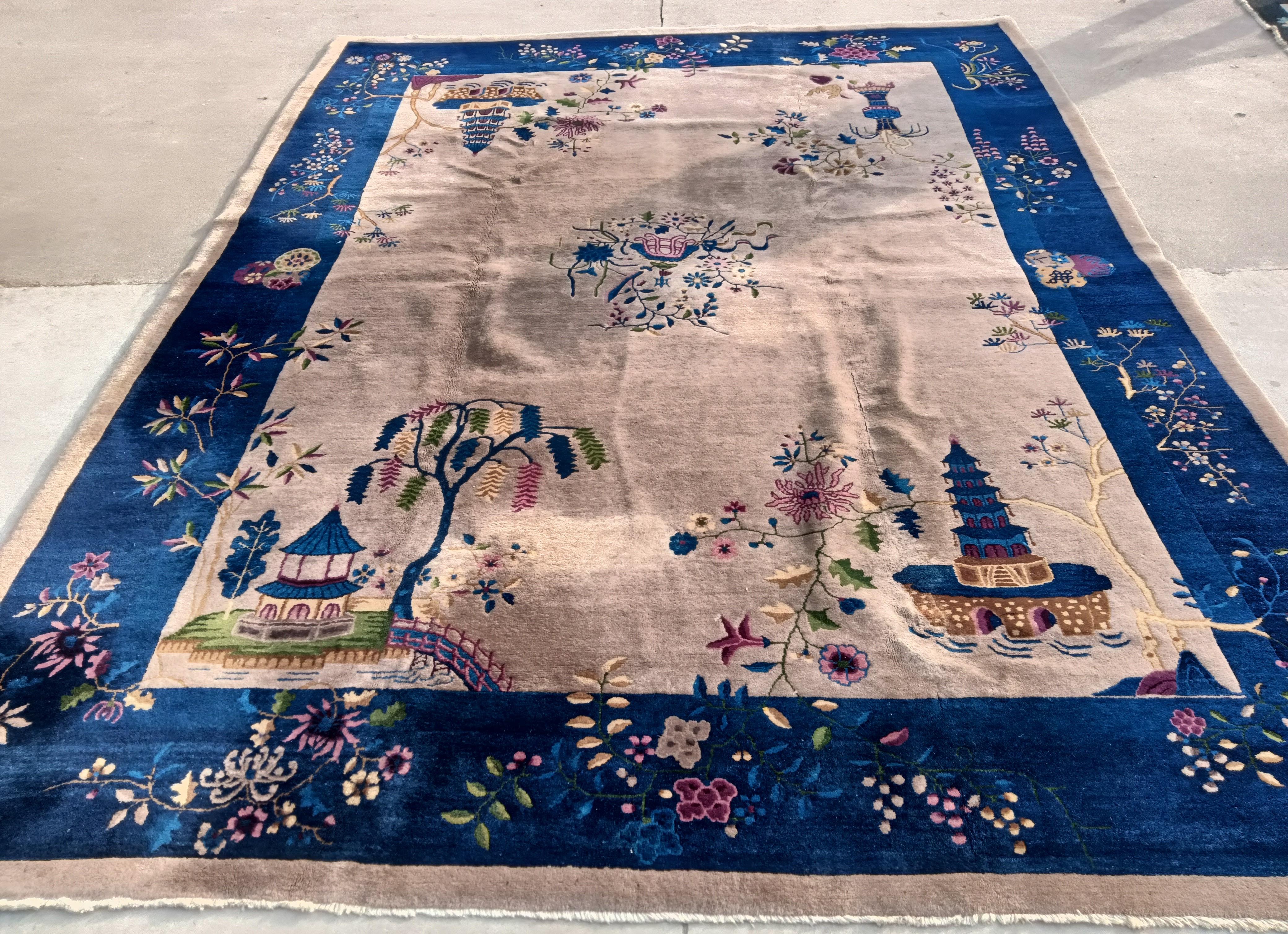 Hand-Knotted 1920s Chinese Art Deco Carpet ( 9'3