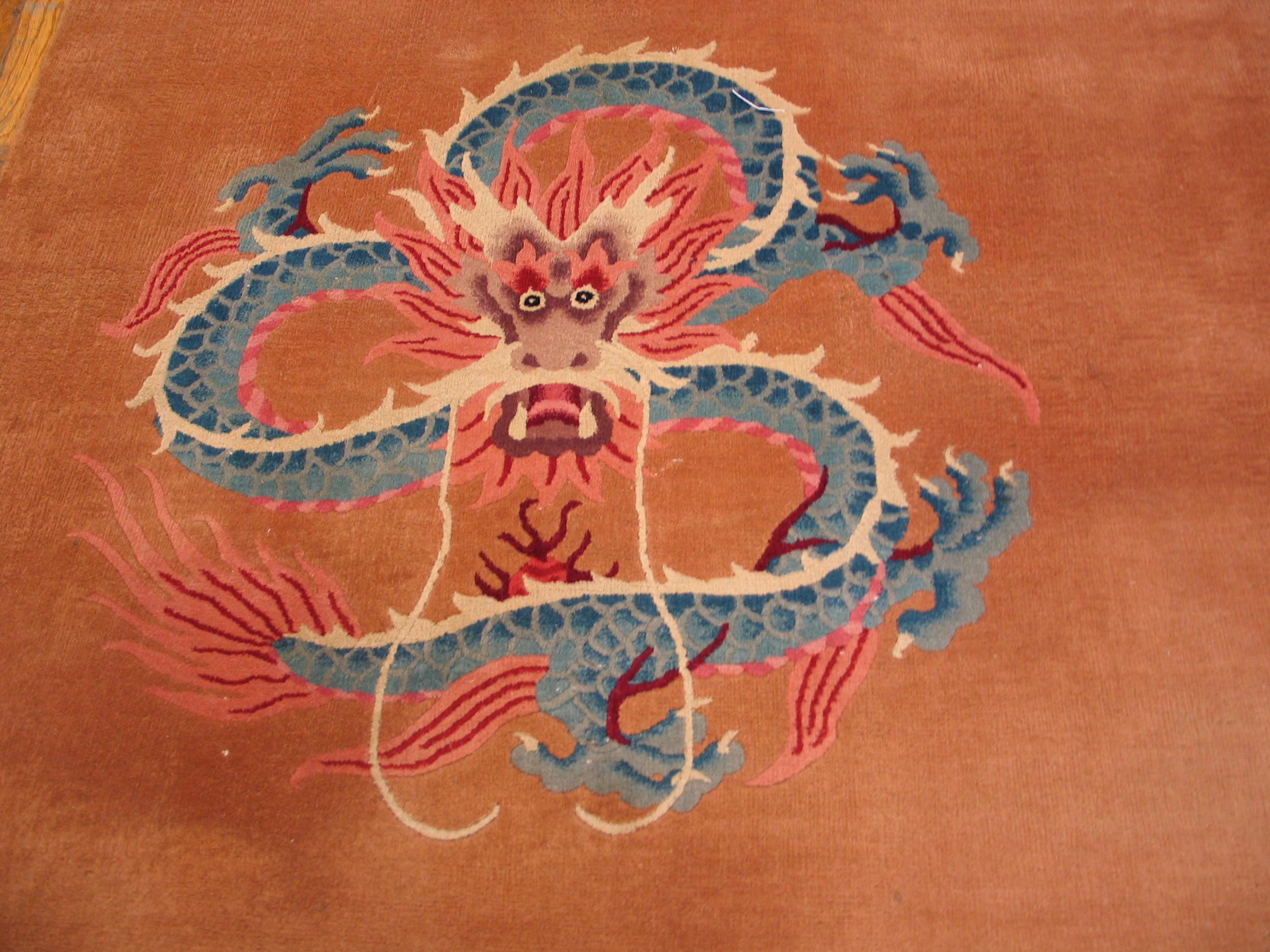 Hand-Knotted 1920s Chinese Art Deco Dragon Carpet ( 9' x 12' - 275 x 365 ) For Sale