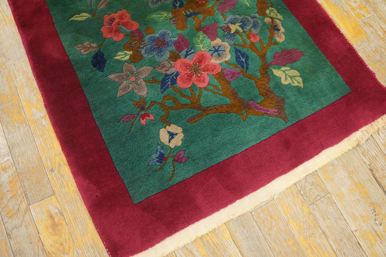 Inizio XX secolo Tappeto Art Deco cinese degli anni '20 ( 2 5'' x 4'3'' - 74 x 130 ) in vendita