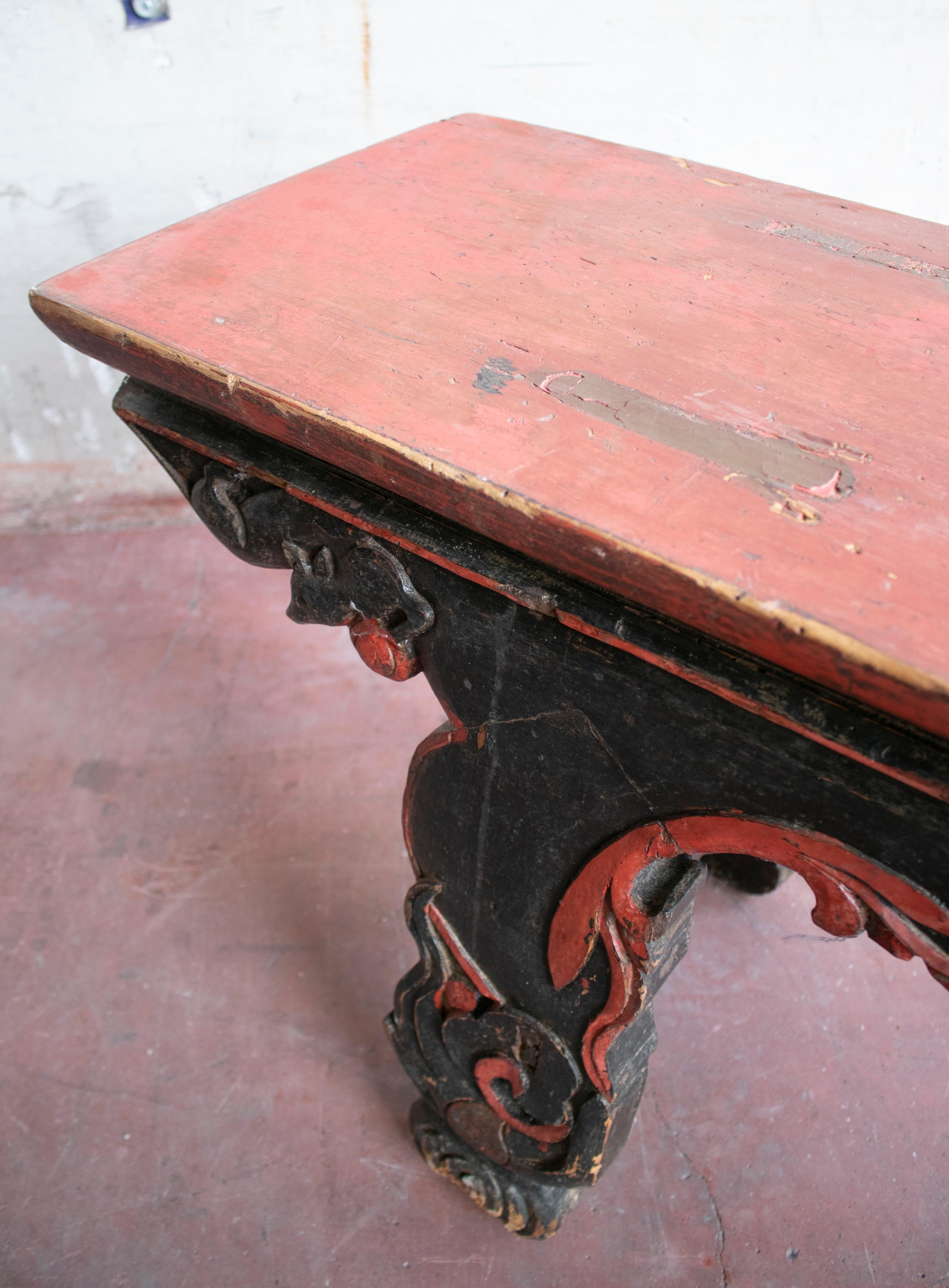 20th Century 1920s Chinese Black and Red Painted Hand Carved Wooden Bench