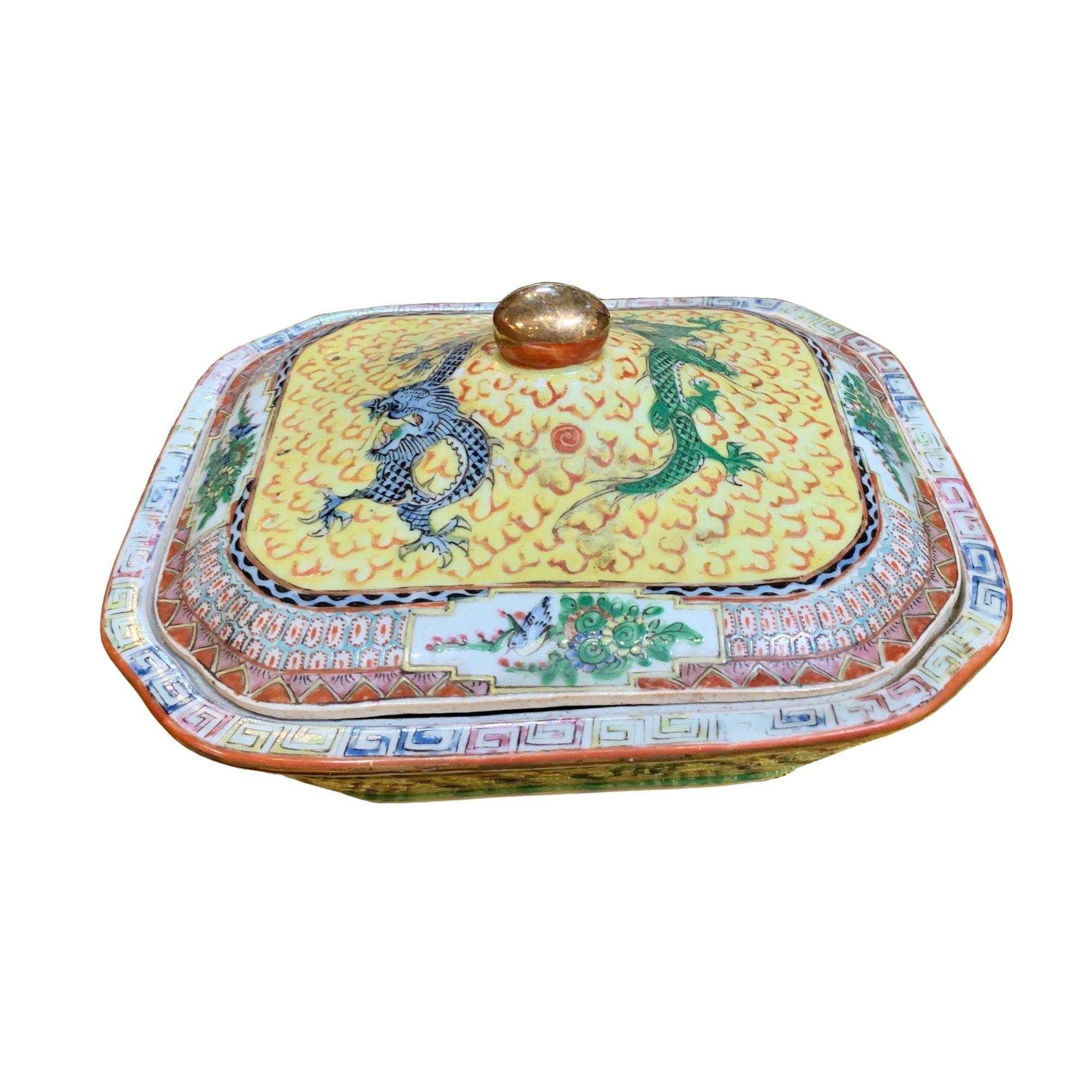 Service de table chinois des années 1920 Bon état - En vente à Dallas, TX