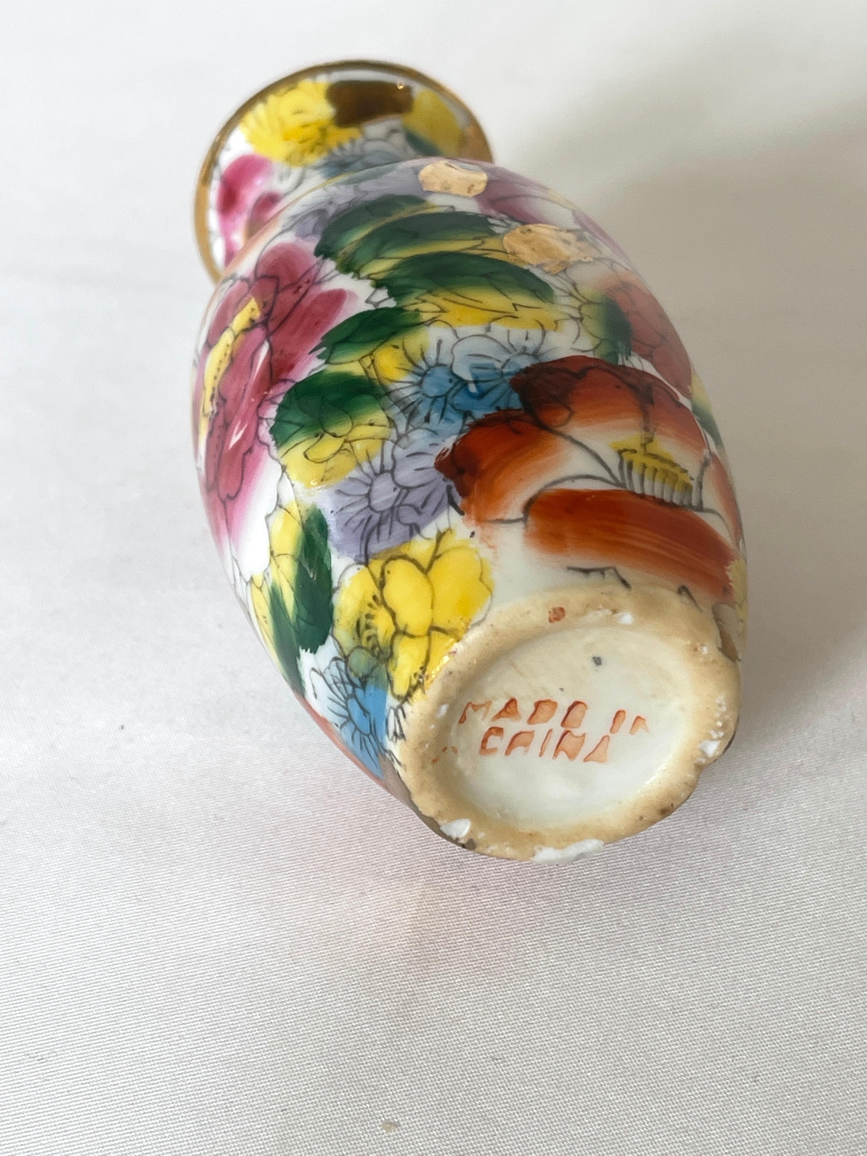 1920's Chinese Export Hand Painted Miniature Porcelain Vase In Good Condition In New York, NY