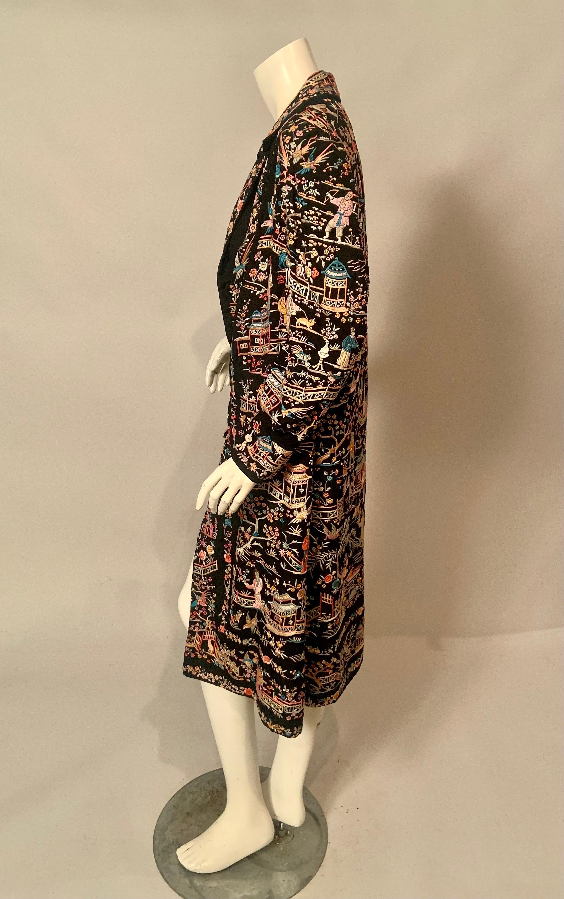 Cappotto cinese di seta ricamato a mano degli anni '20 in vendita 6