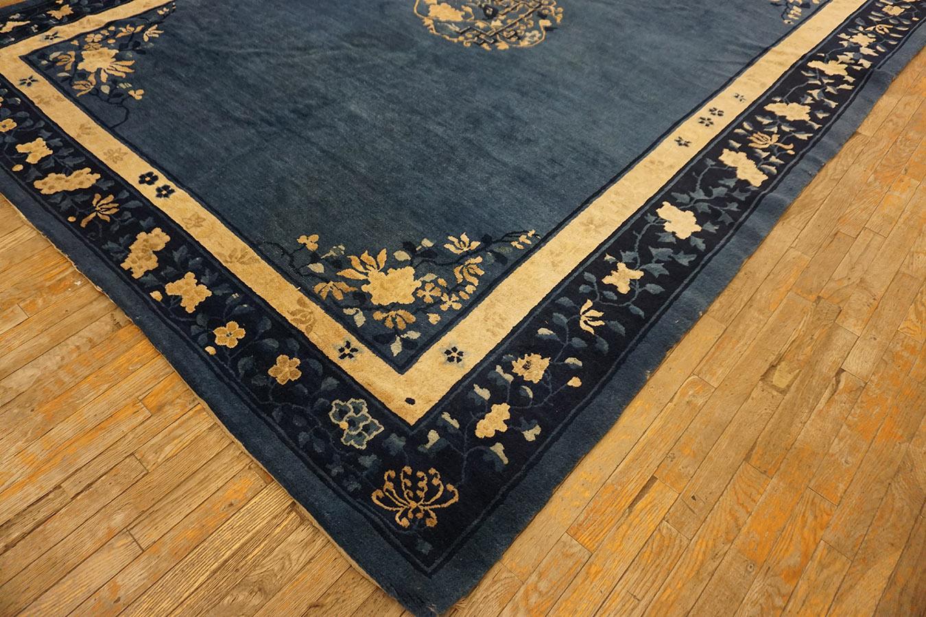 Wool 1920s Chinese Peking Carpet ( 8' 1'' x 10' 7'' - 245 x 322 cm ) For Sale