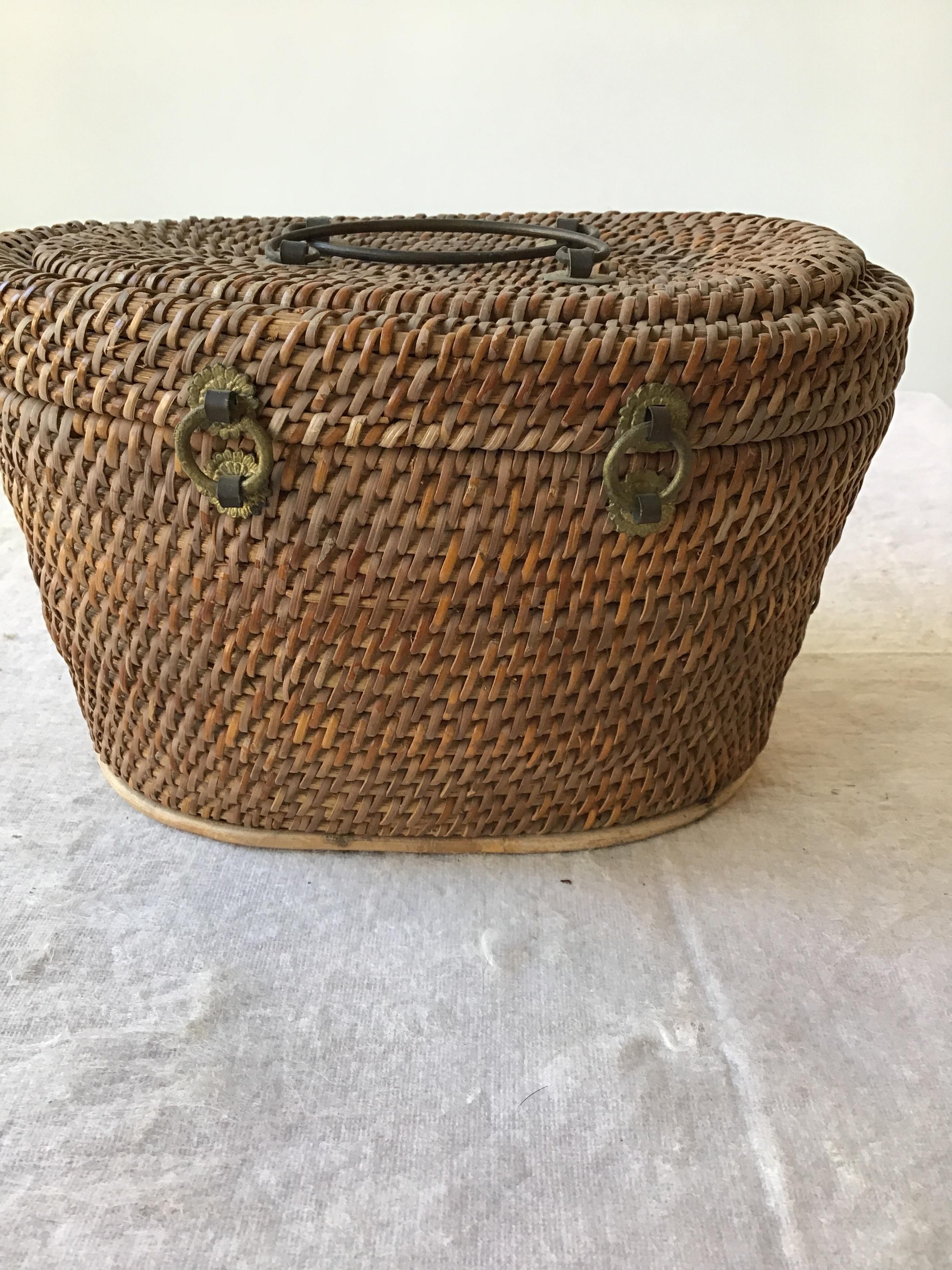 1920s Chinese Wicker and Brass Lunch Basket For Sale 3