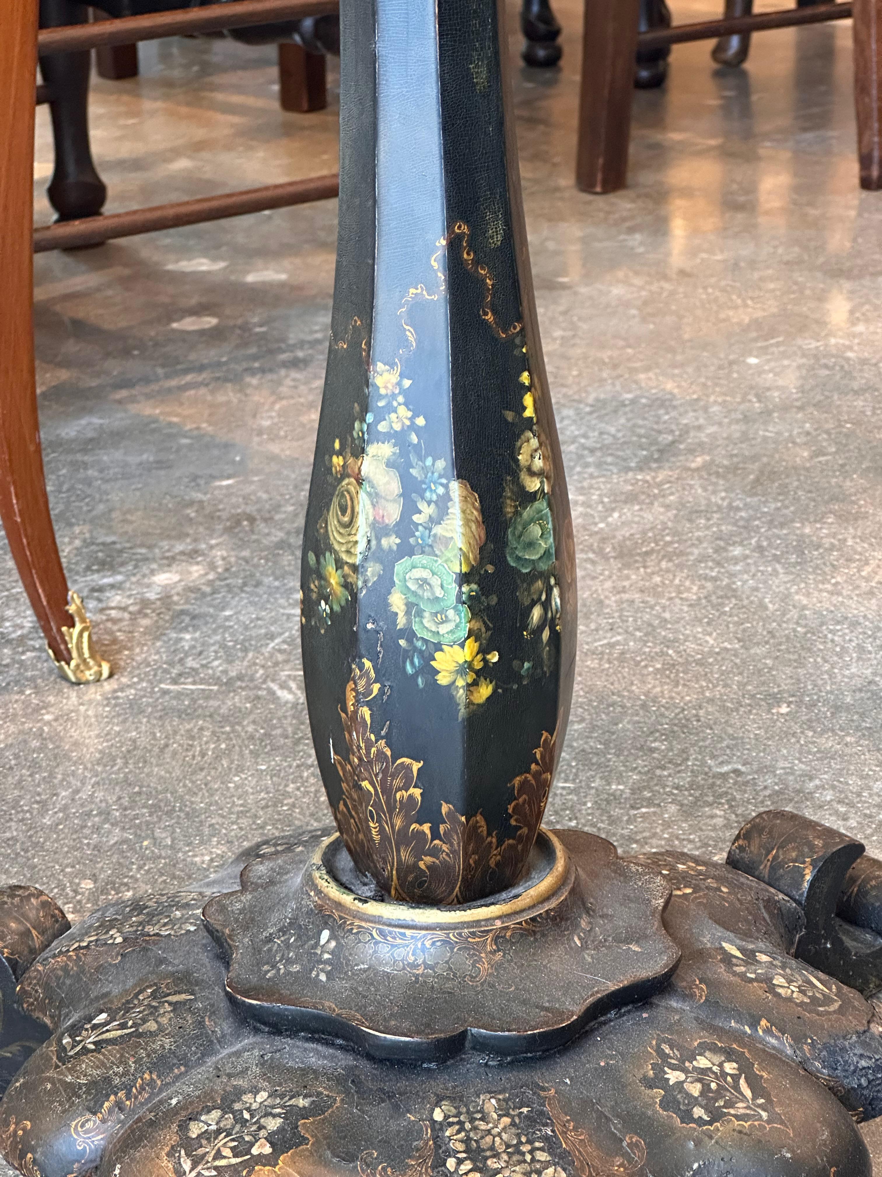 Wood 1920s Chinoiserie Decorated Floor Lamp