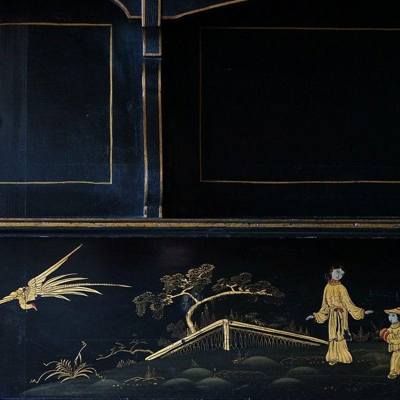 chinoiserie fireplace