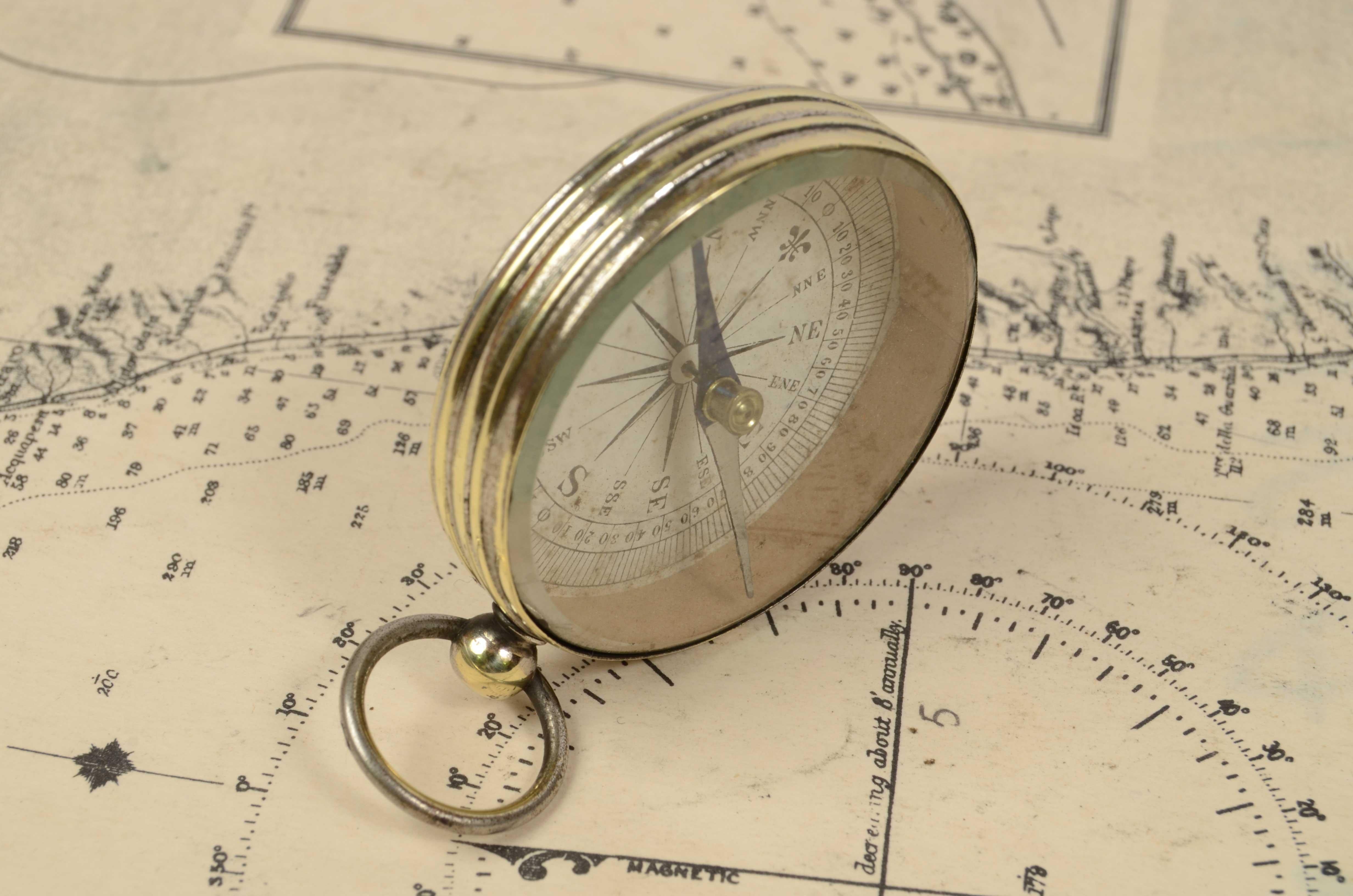 1920s Chromed Brass Pocket Compass Antique Travelling Scientific Instrument 1