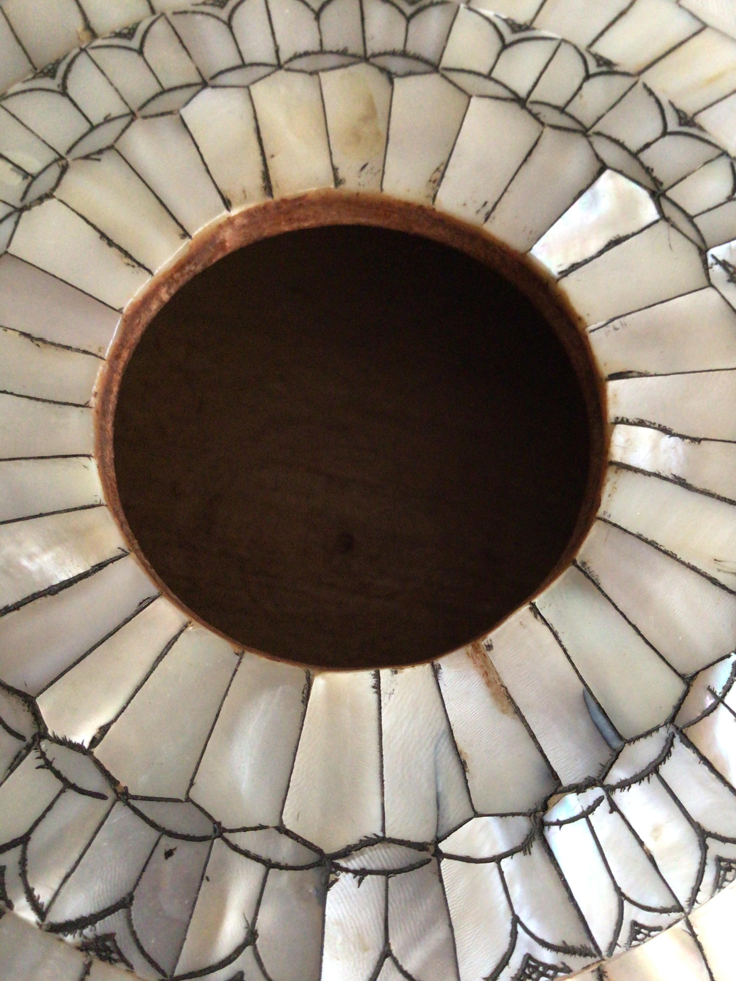 1920s Circular Mother of Pearl Box 2