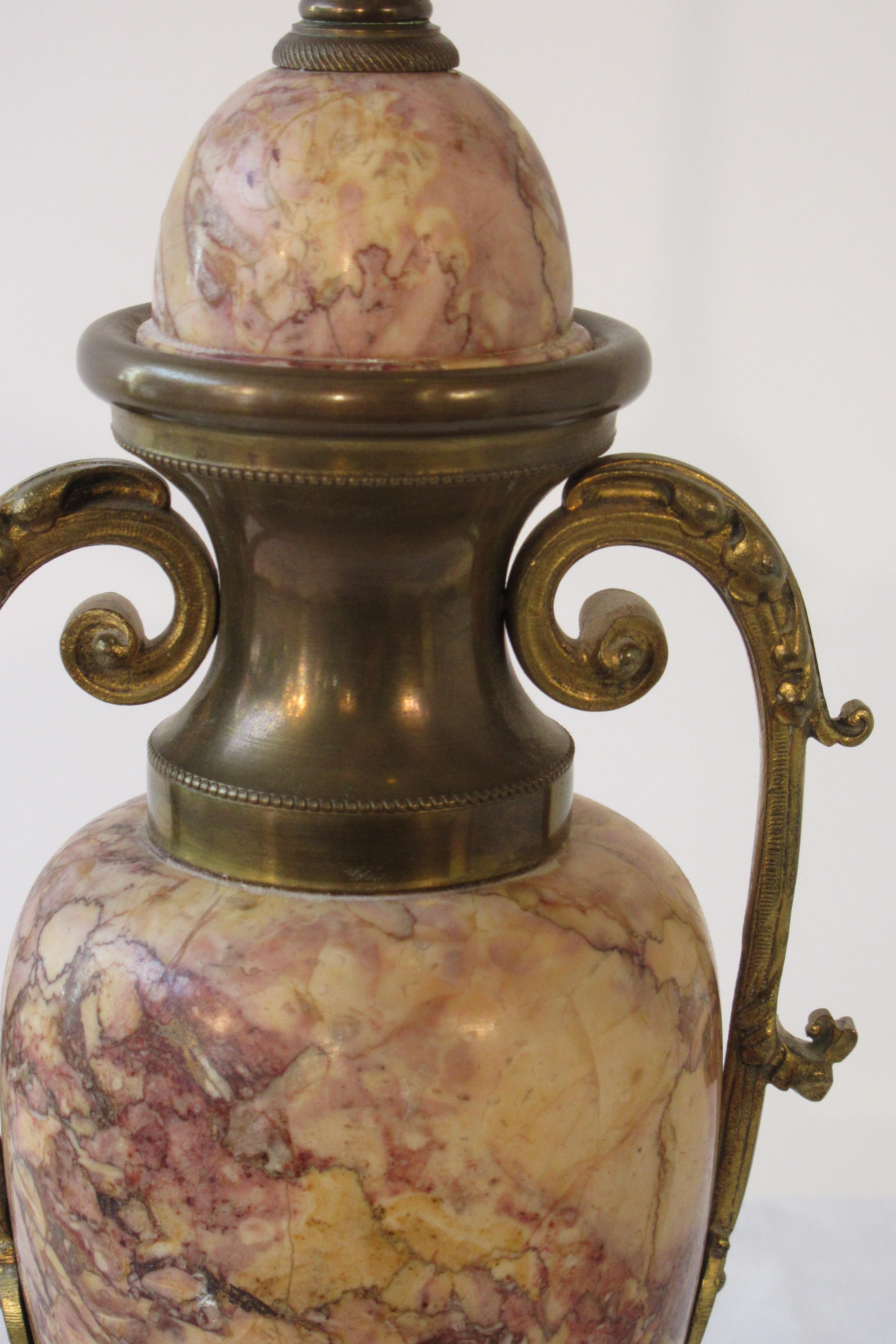 Early 20th Century 1920s Classical Marble Lamp with Brass Accents For Sale