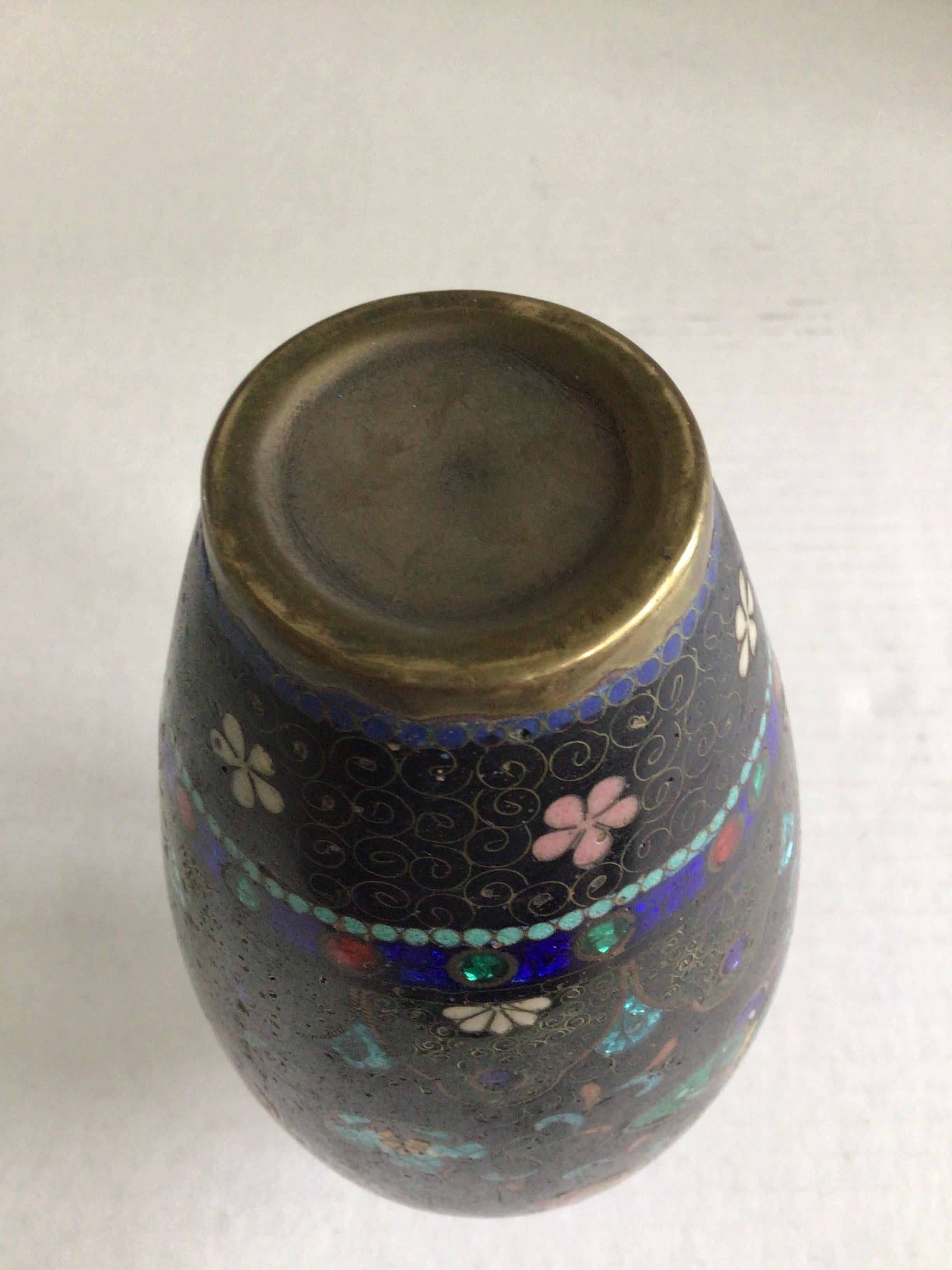 Early 20th Century 1920s Cloisonné Vase with Flowers and Butterflies For Sale