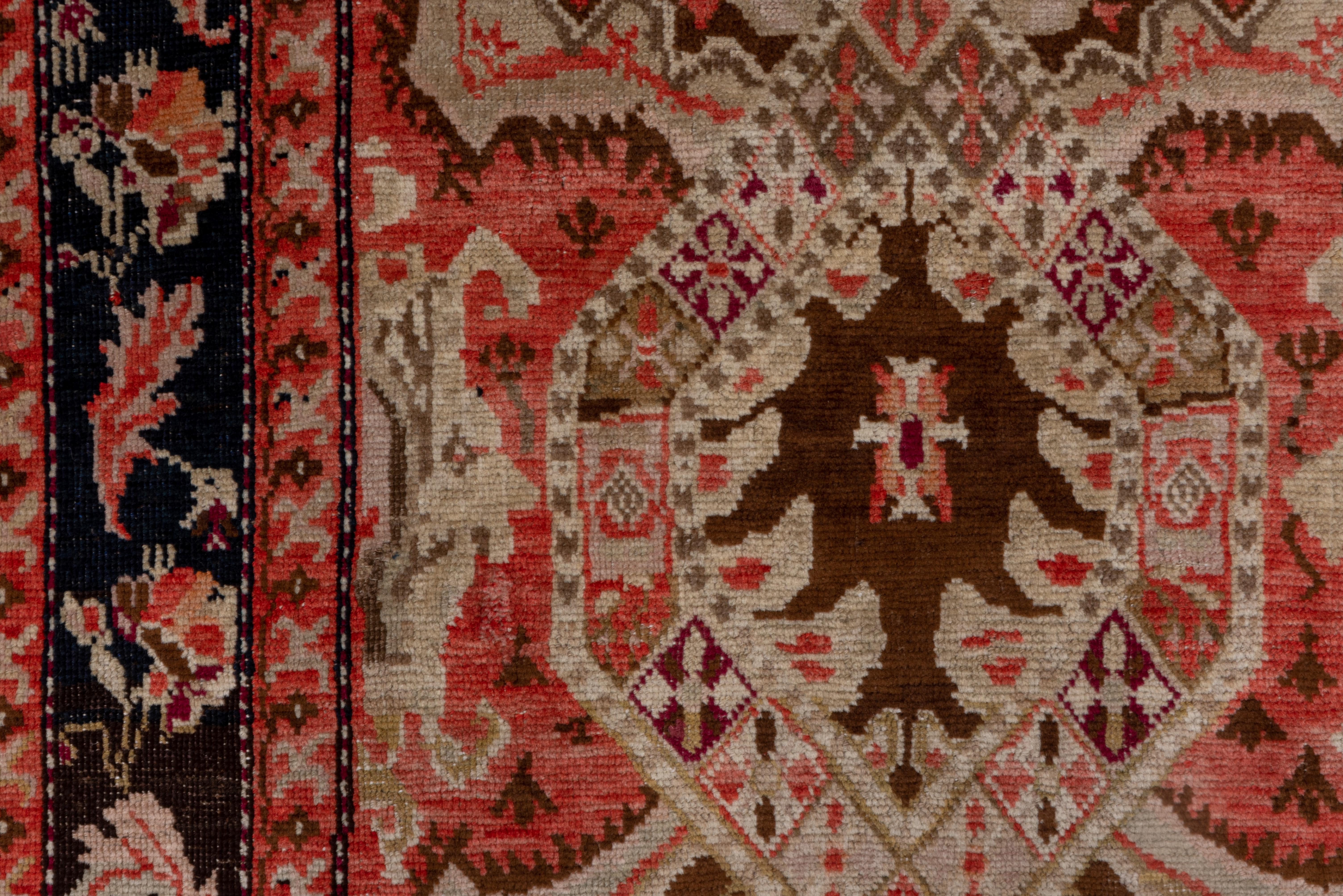 Bunte antike kaukasischer Karabagh-Galerie-Teppich aus den 1920er Jahren, Palette in Rosa und Marineblau (Handgeknüpft) im Angebot