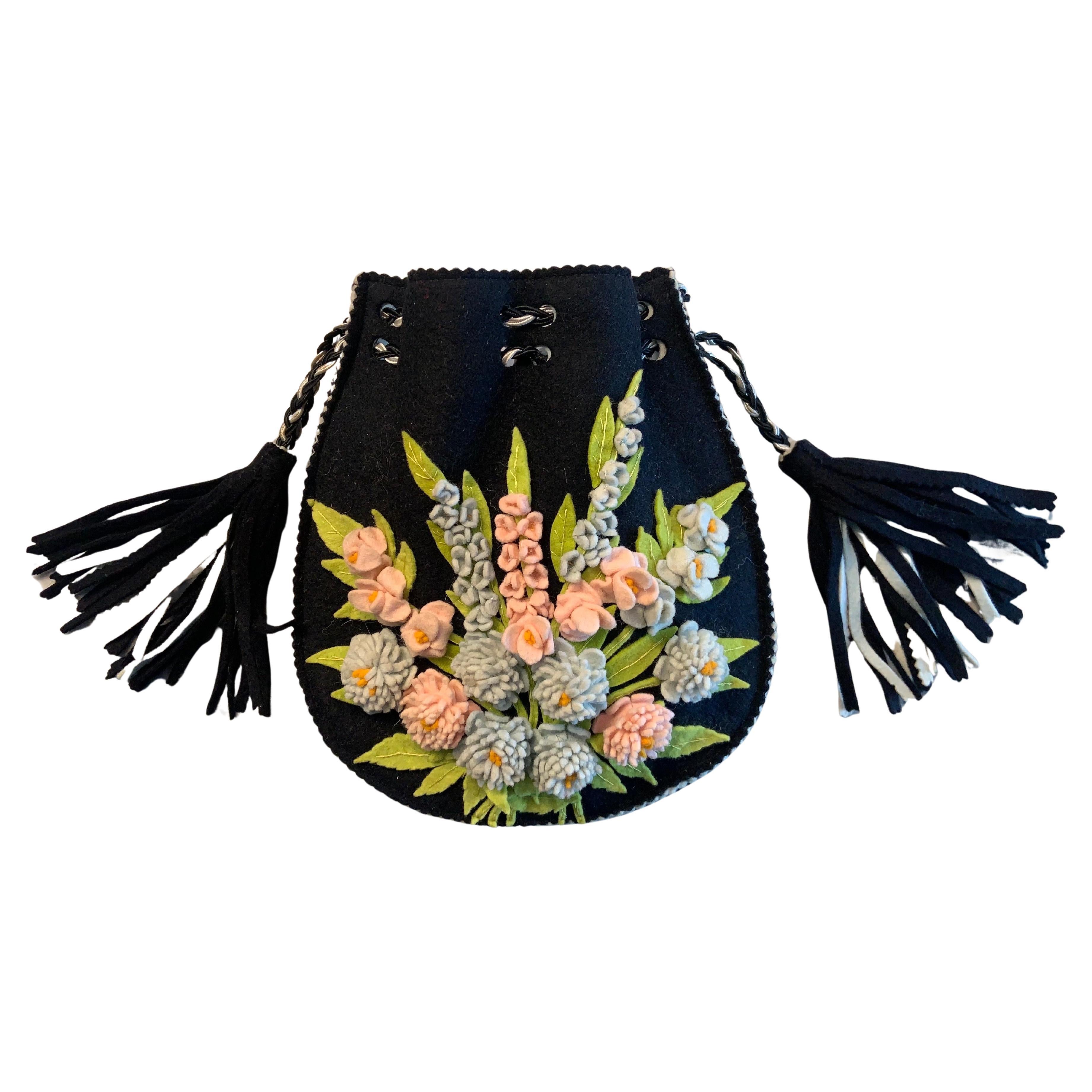 1920's Colorful Floral Appliqued Felt Handbag