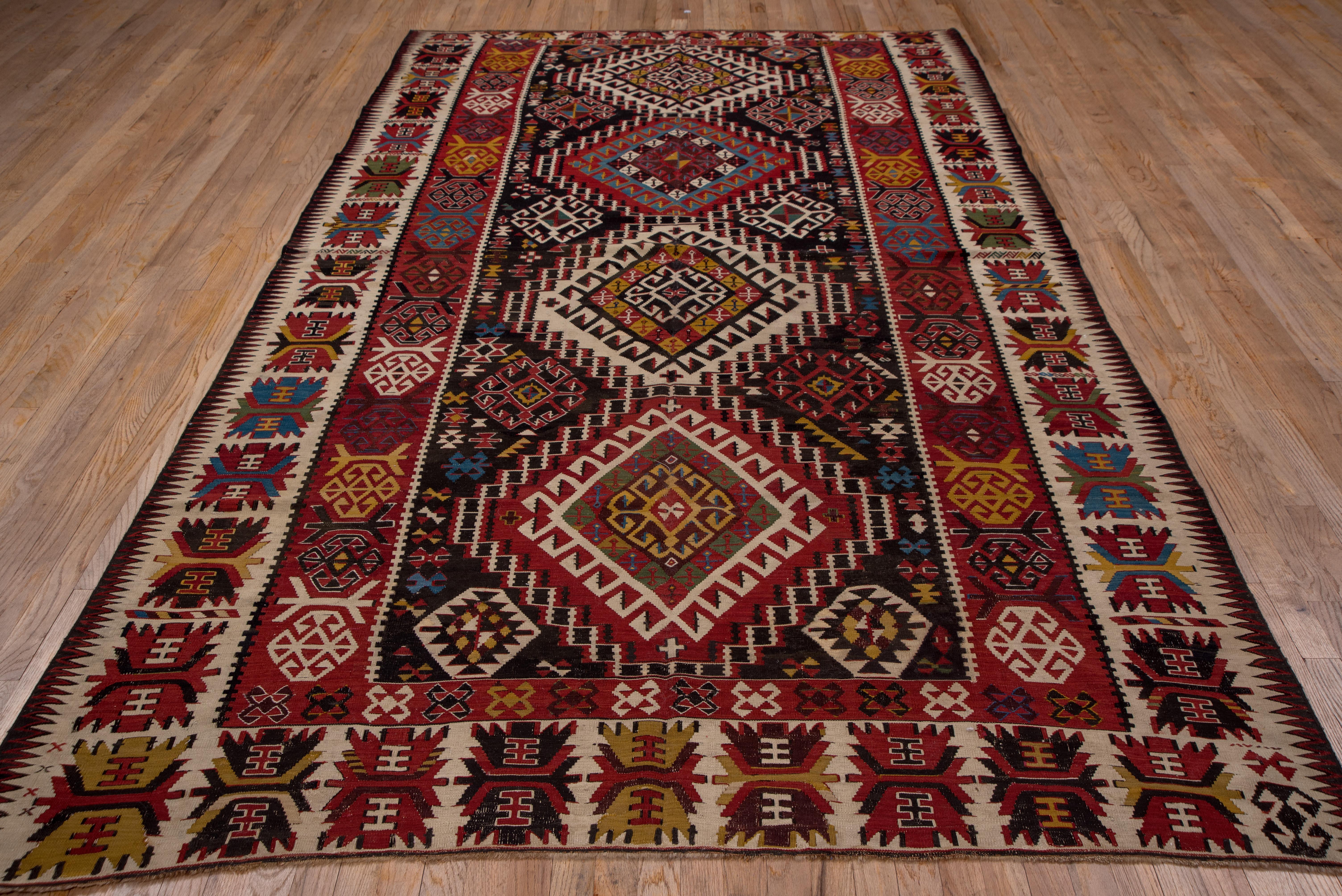 1920s Colorful Turkish Kilim Rug In Good Condition For Sale In New York, NY
