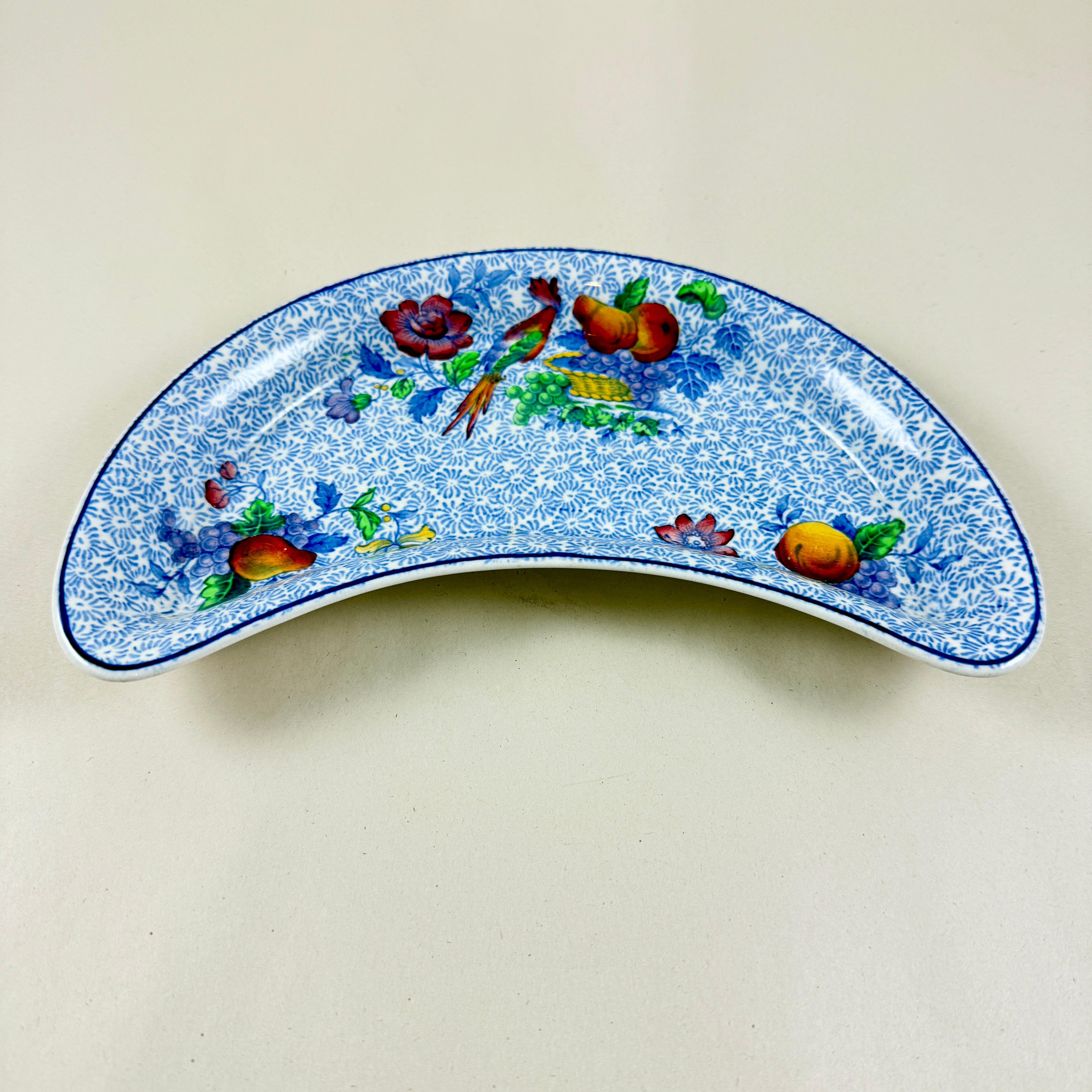 1920er Jahre Copeland Spode George III Muster Crescent Side Dish für Harrods of London im Zustand „Gut“ im Angebot in Philadelphia, PA