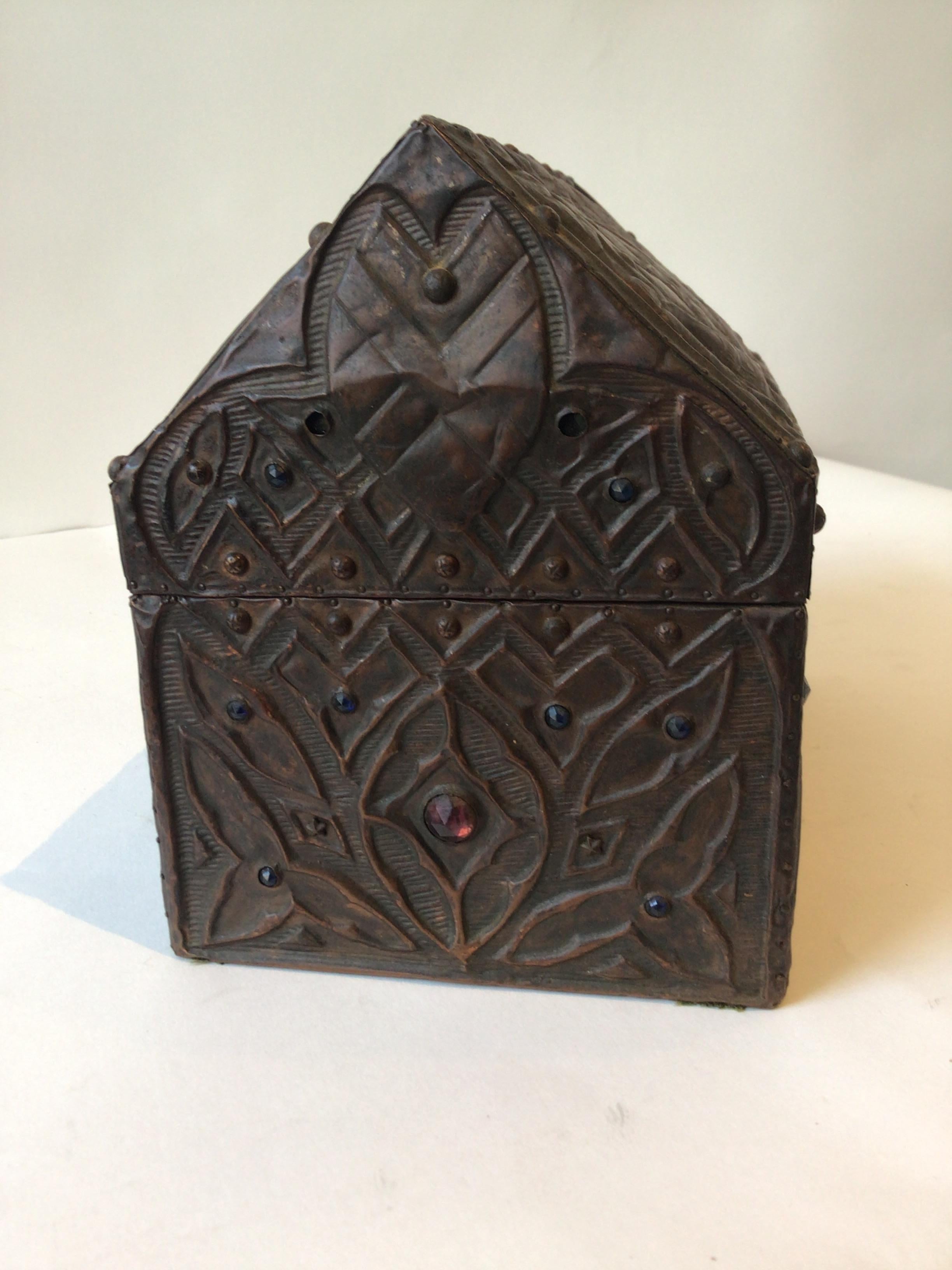 1920s Copper Warriors Box with Jewels In Good Condition In Tarrytown, NY