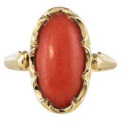 1920s Coral Yellow Gold Oval Ring
