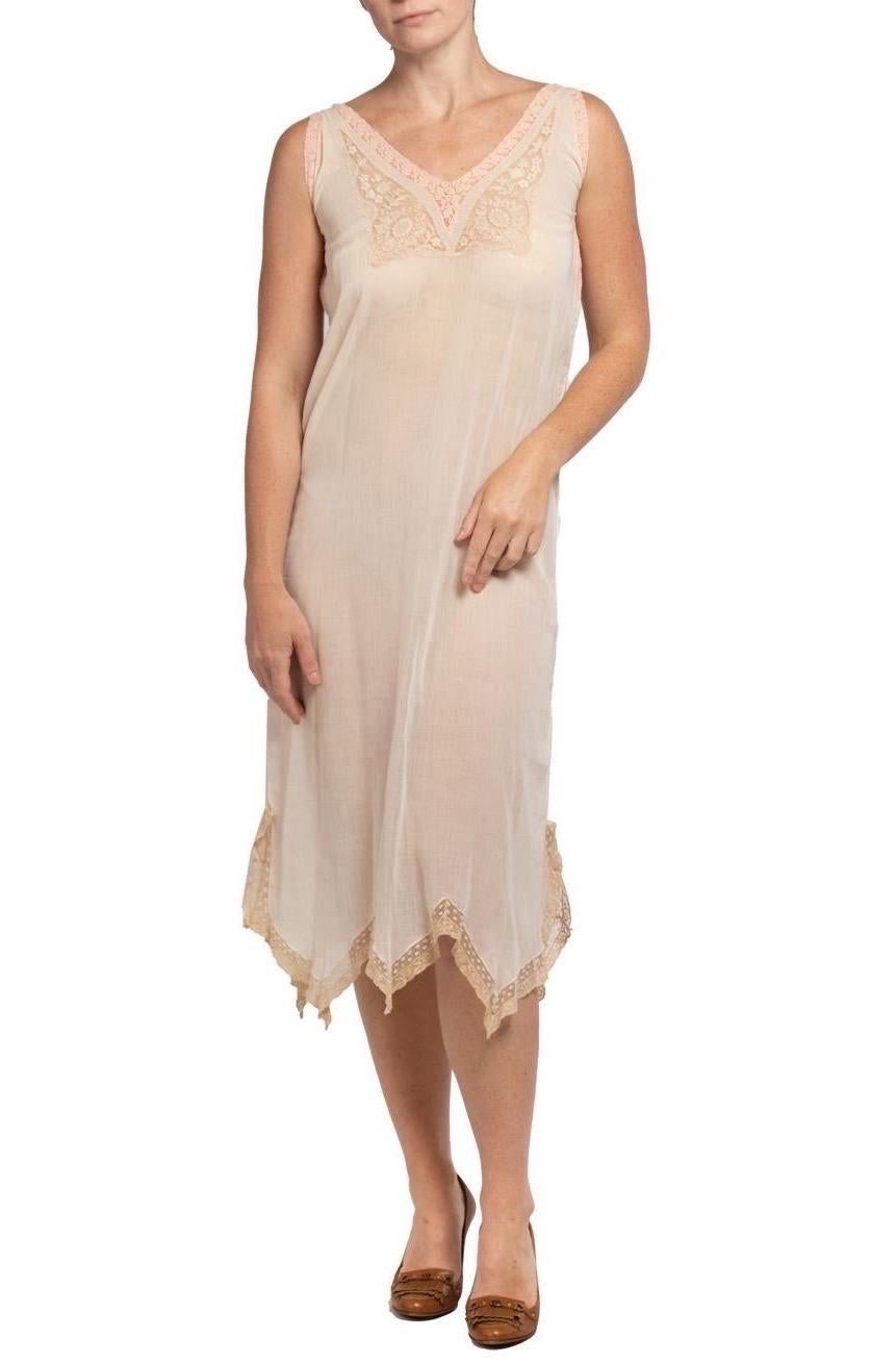 Women's 1920S Cream Cotton Voile Negligee With Pink Lace For Sale