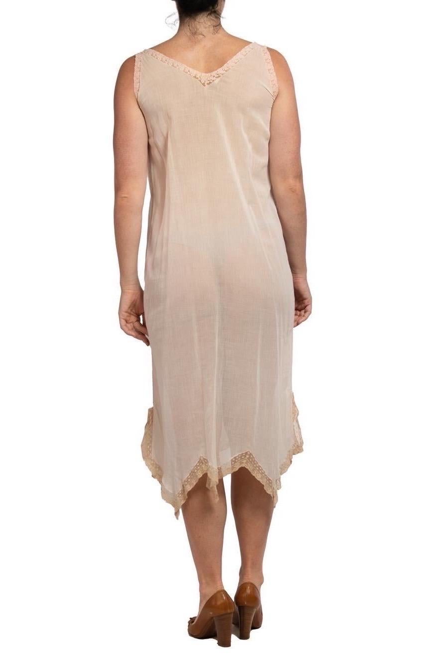 1920S Cream Cotton Voile Negligee With Pink Lace For Sale 2