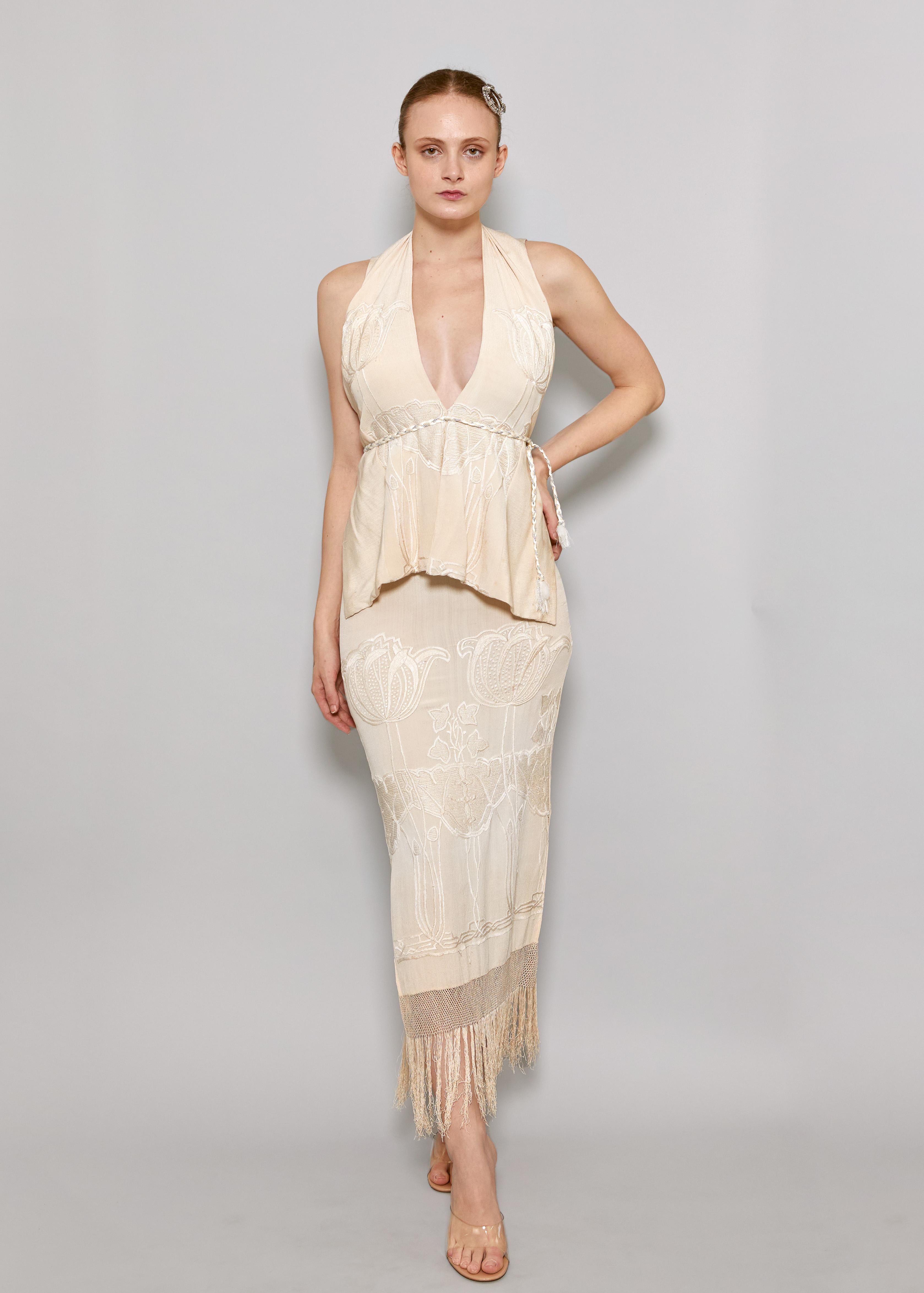 1920's Cream Embroidered Fringe Rope Belt Dress In Excellent Condition For Sale In Los Angeles, CA