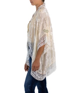 1920S Cream Floral Silk Jacquard Bed Jacket With Antique Lace