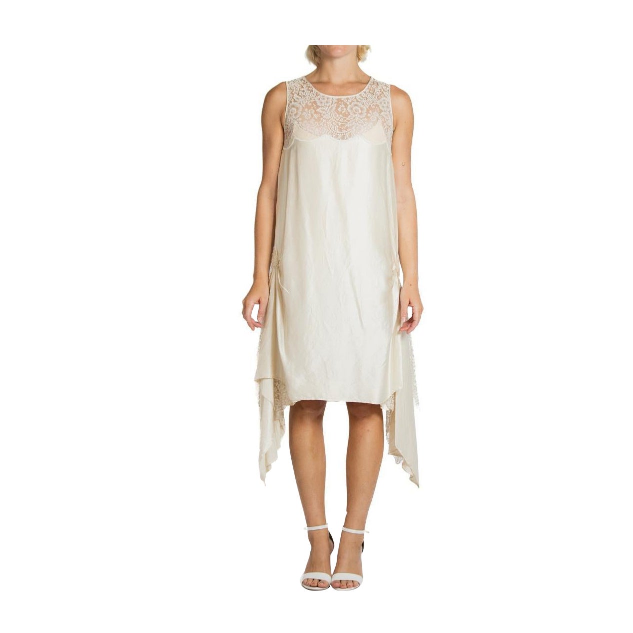 1920S Creme Seide mit Spitze und Perlen Detail Hochzeit  Gewand