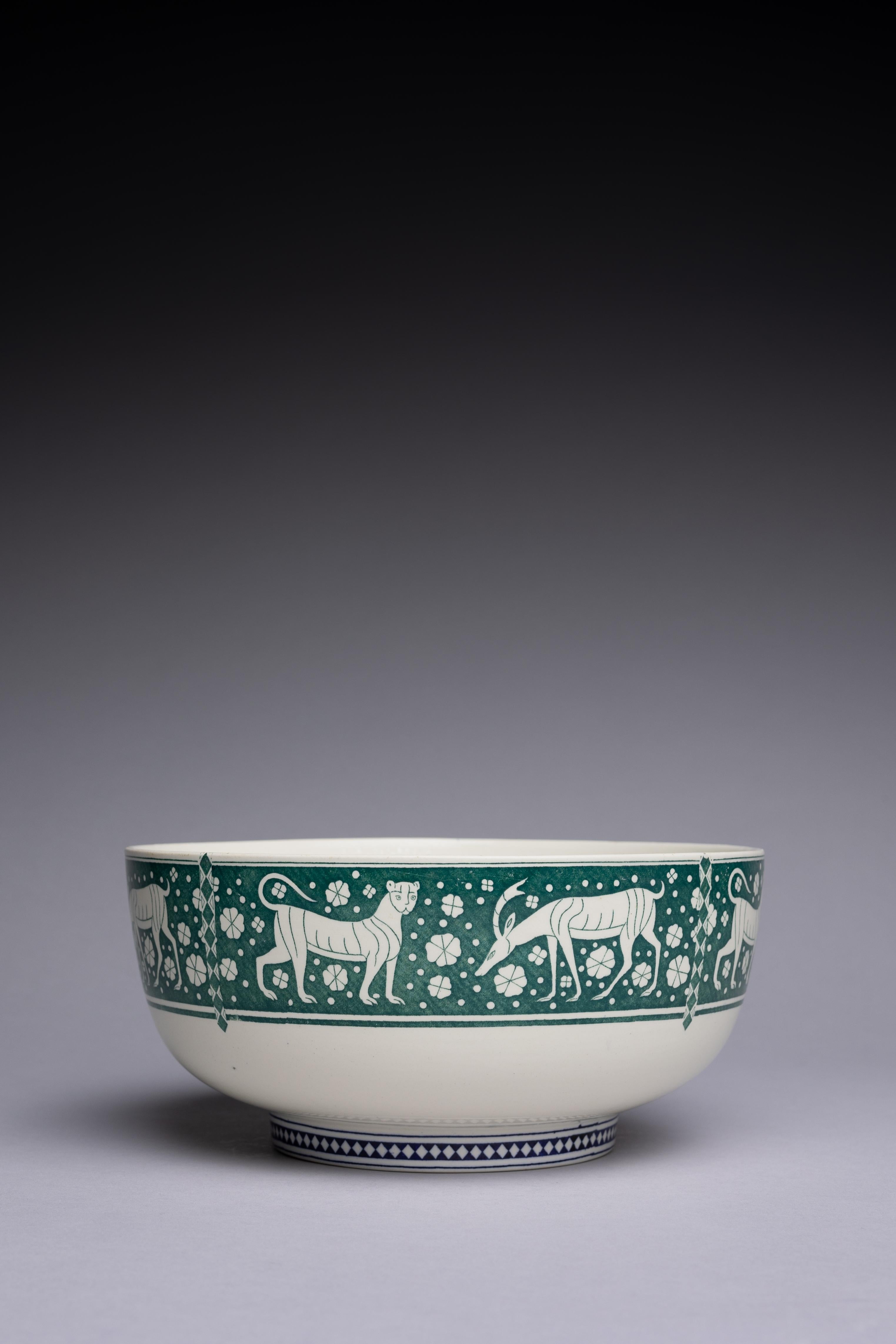 1920s Daisy Makeig-Jones Wedgwood Creamware Bowl In Good Condition For Sale In Fort Lauderdale, FL