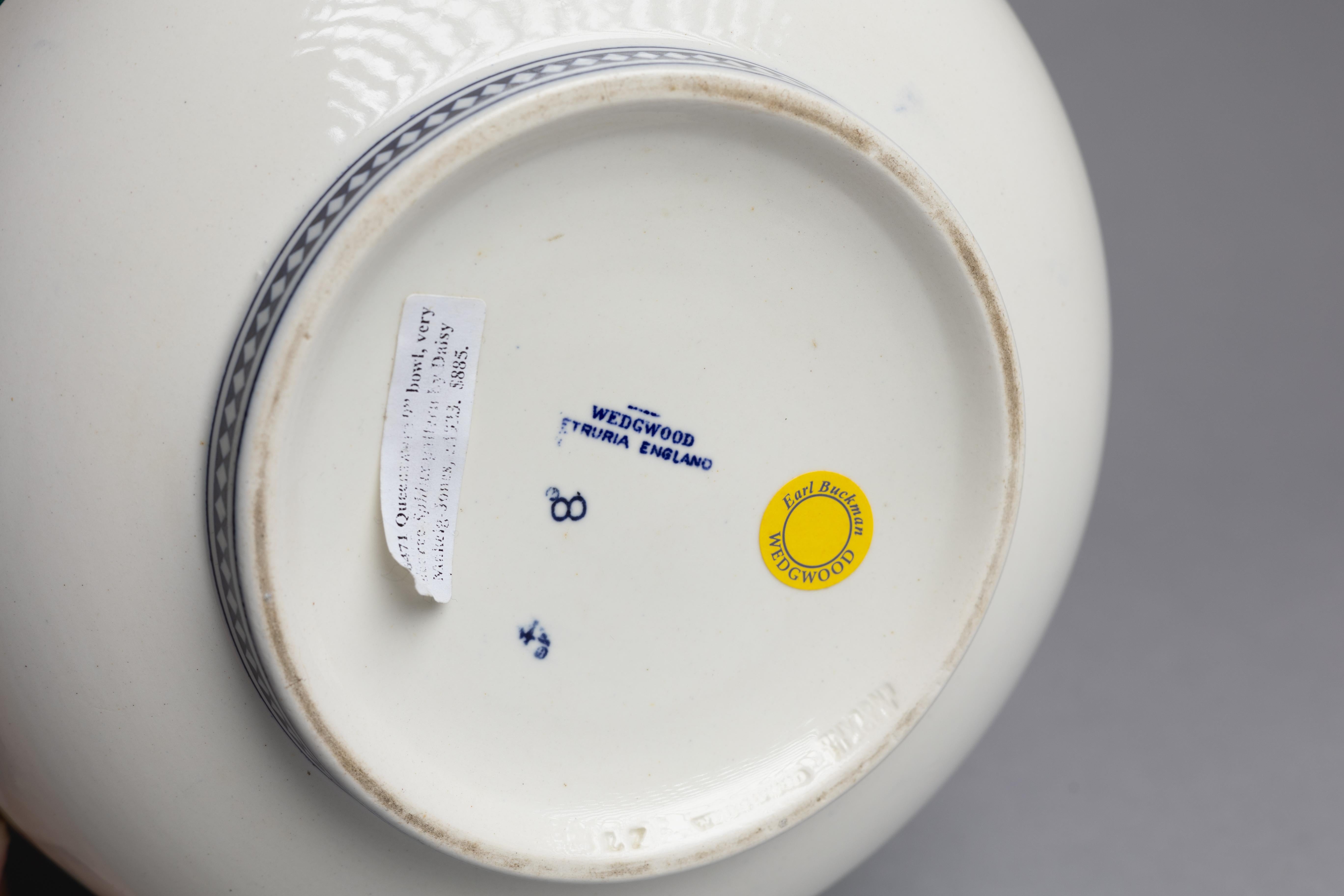 1920s Daisy Makeig-Jones Wedgwood Creamware Bowl For Sale 2