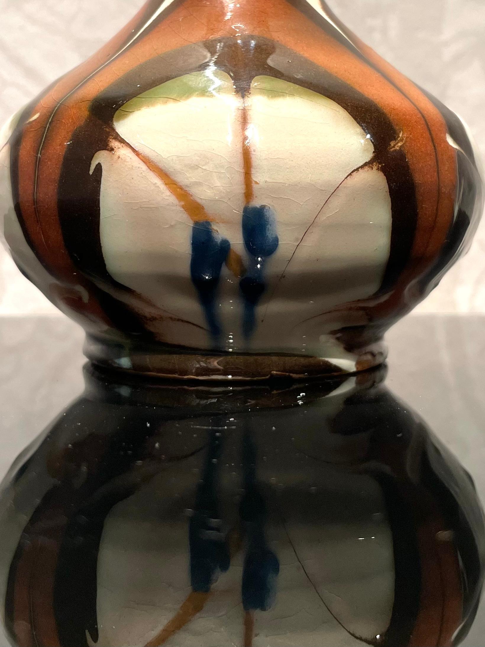 Inizio XX secolo Vaso danese a forma di balaustro con collo alto di Herman A. Kähler, anni '20, in ceramica, da 16 cm. in vendita