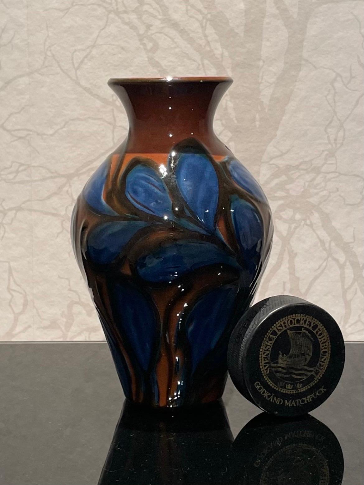 Early 20th Century 1920s Danish 22 cm Musty Colored Ceramic Vase by Herman Kähler  For Sale