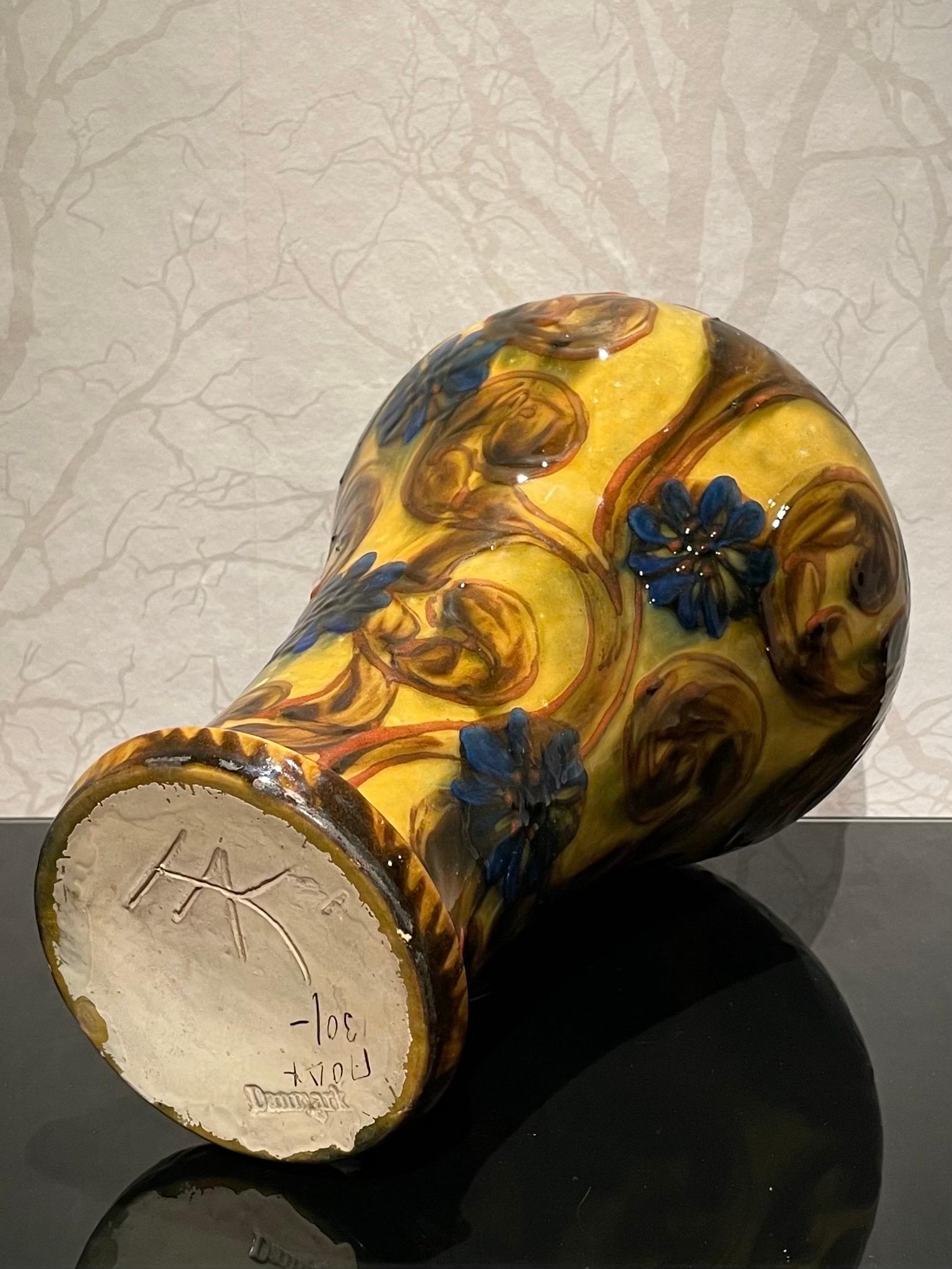1920s Danish Fundamental Ceramic Vase by Herman Kähler 2