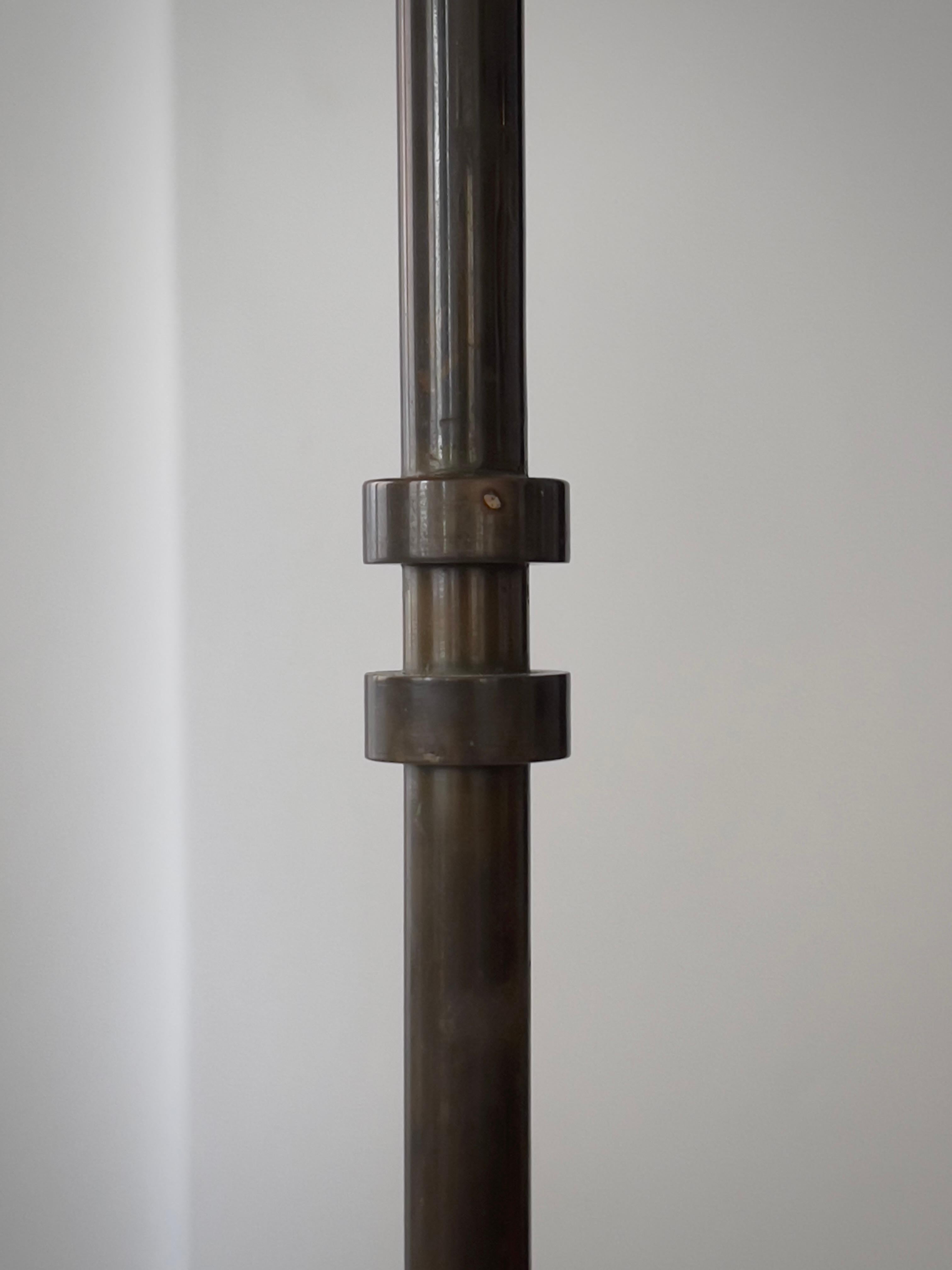 1920s Danish Art Deco floor lamp in solid bronze. Just Andersen style metal work For Sale 3