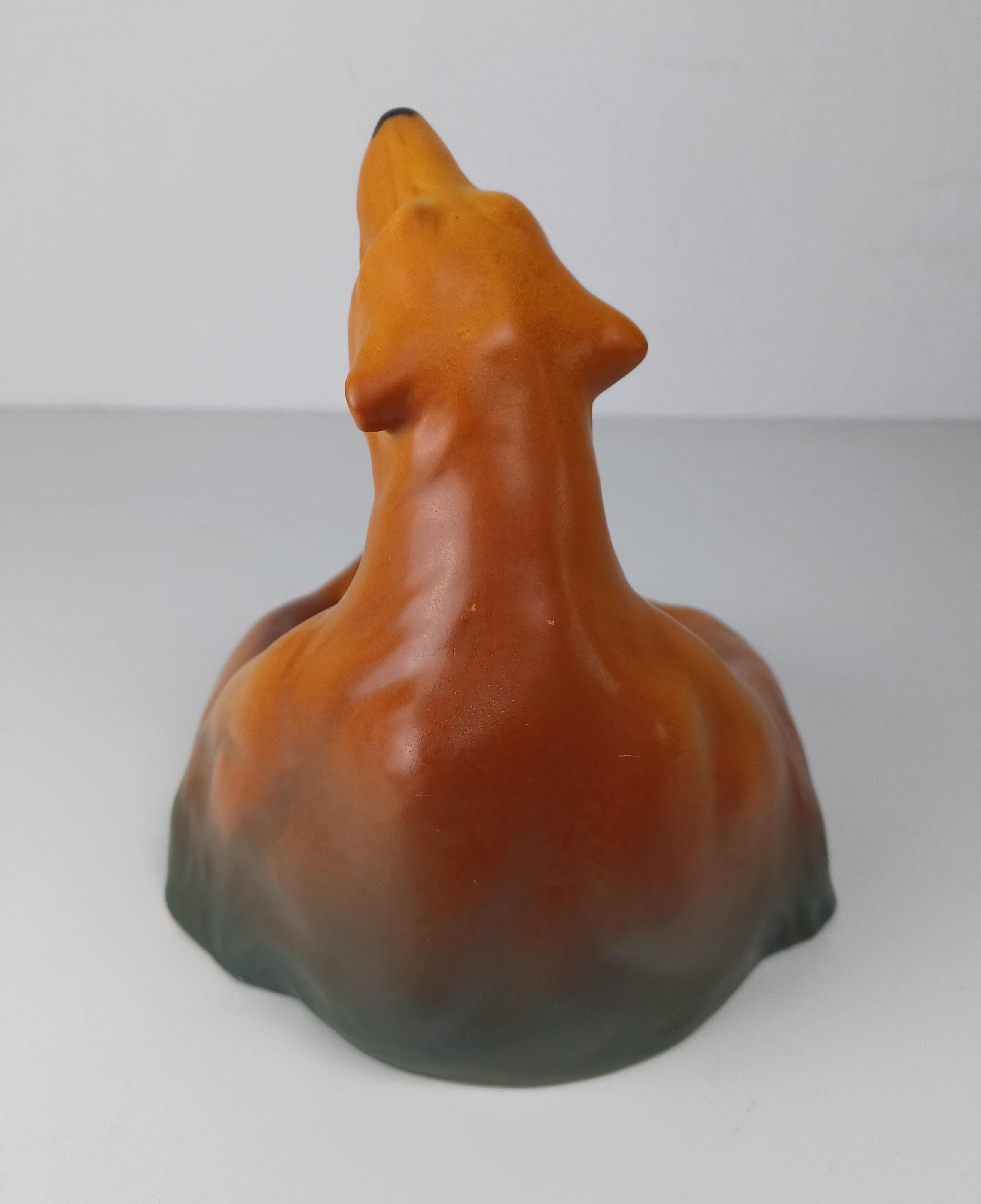 Ceramica Ciotola per orso di ghiaccio artigianale in stile Art Nouveau danese del 1920 - Vassoio per le ceneri di P. Ipsen Enke in vendita