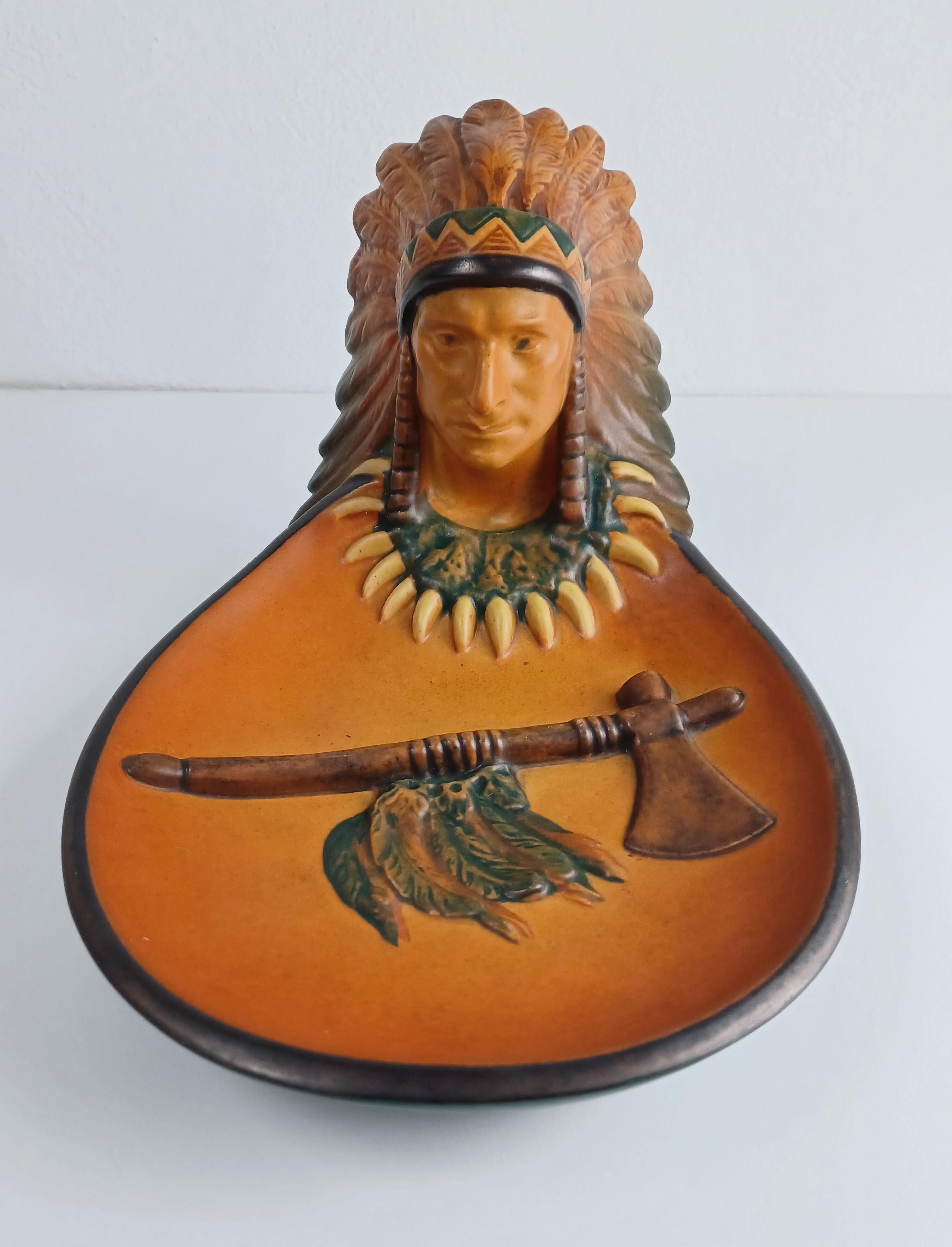 Danish handcrafted Art Nouveau seal ash tray / bowl designed by Lauritz Jensen in 1929 for P. Ipsens Enke.

The Art Nuveau ash tray / bowl feature an American Indian cheif and is in excellent condition.

Ipsens Enke (1843 - 1955) was a very