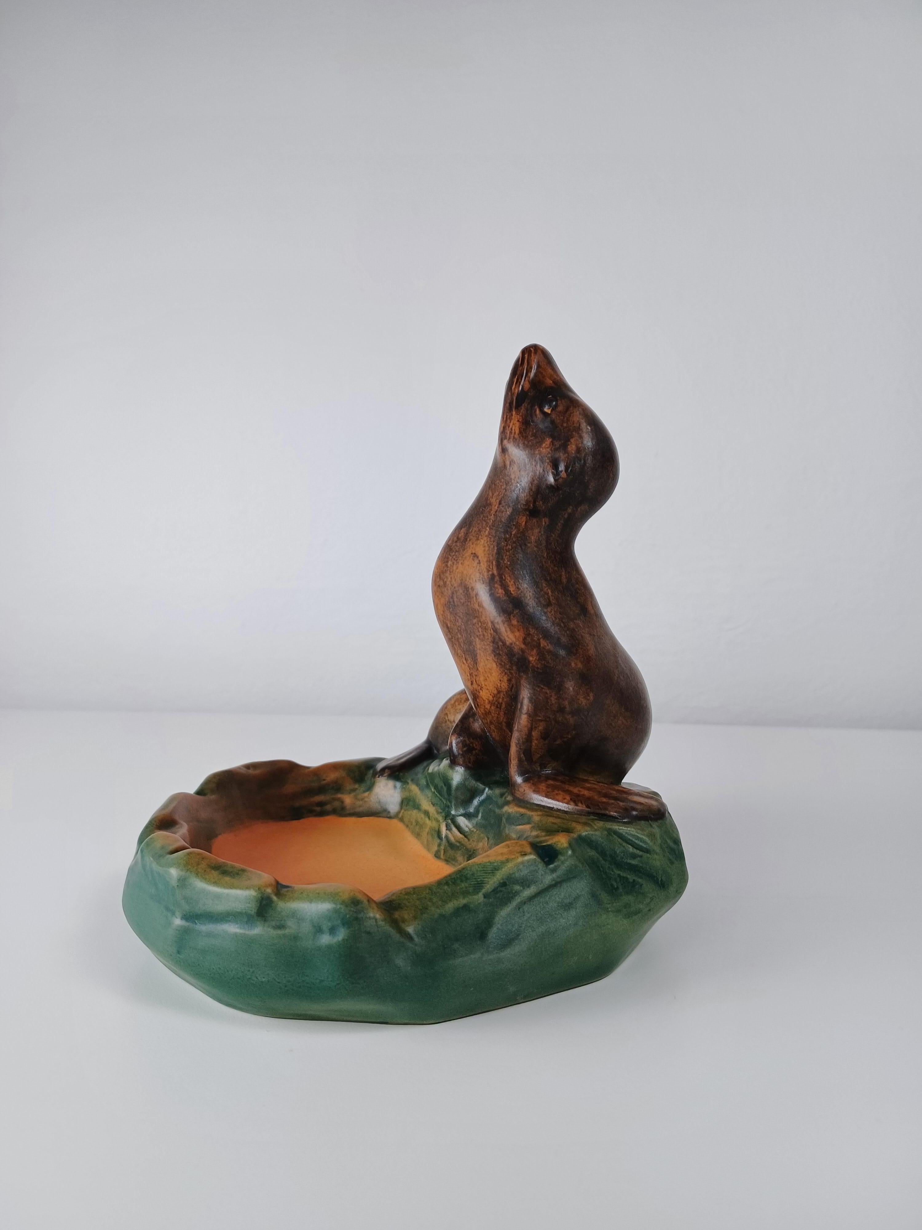 Early 20th Century 1920s Danish Hand-Crafted Art Nouveau Seal Ash Tray / Bowl by P. Ipsens Enke For Sale