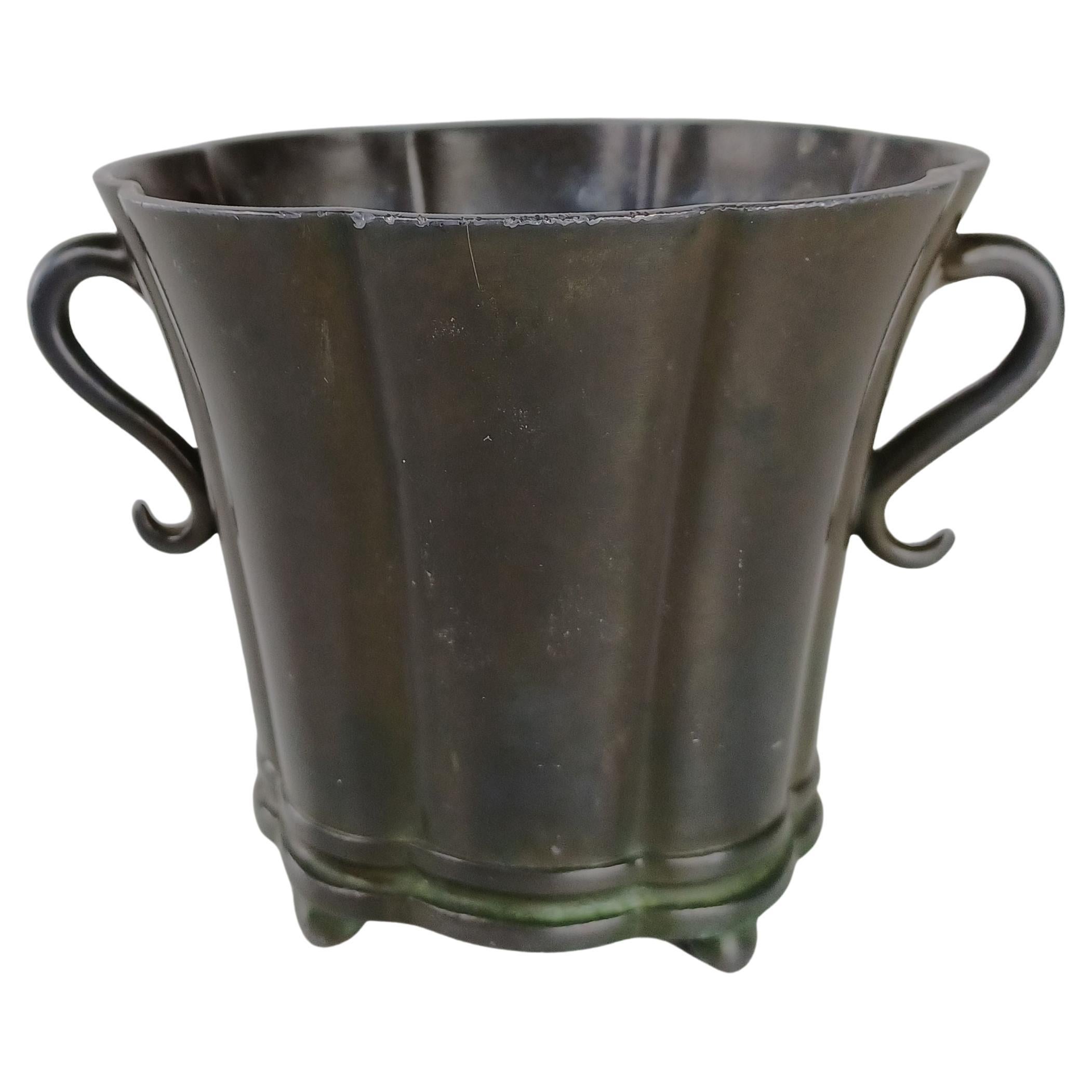 Vaso danese Just Andersen Art Deco Disco in metallo del 1920 in buone condizioni d'epoca