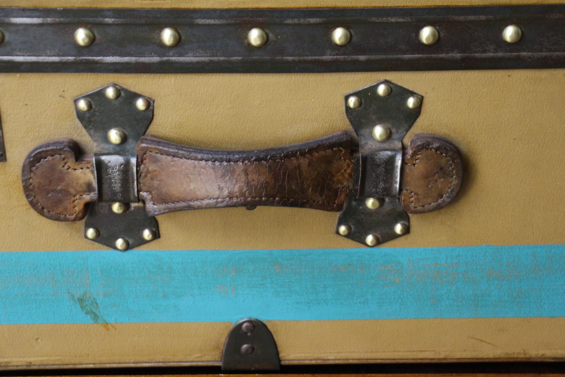 1920s Dark Beige Moynat Steamer Trunk, Moynat Trunk 5