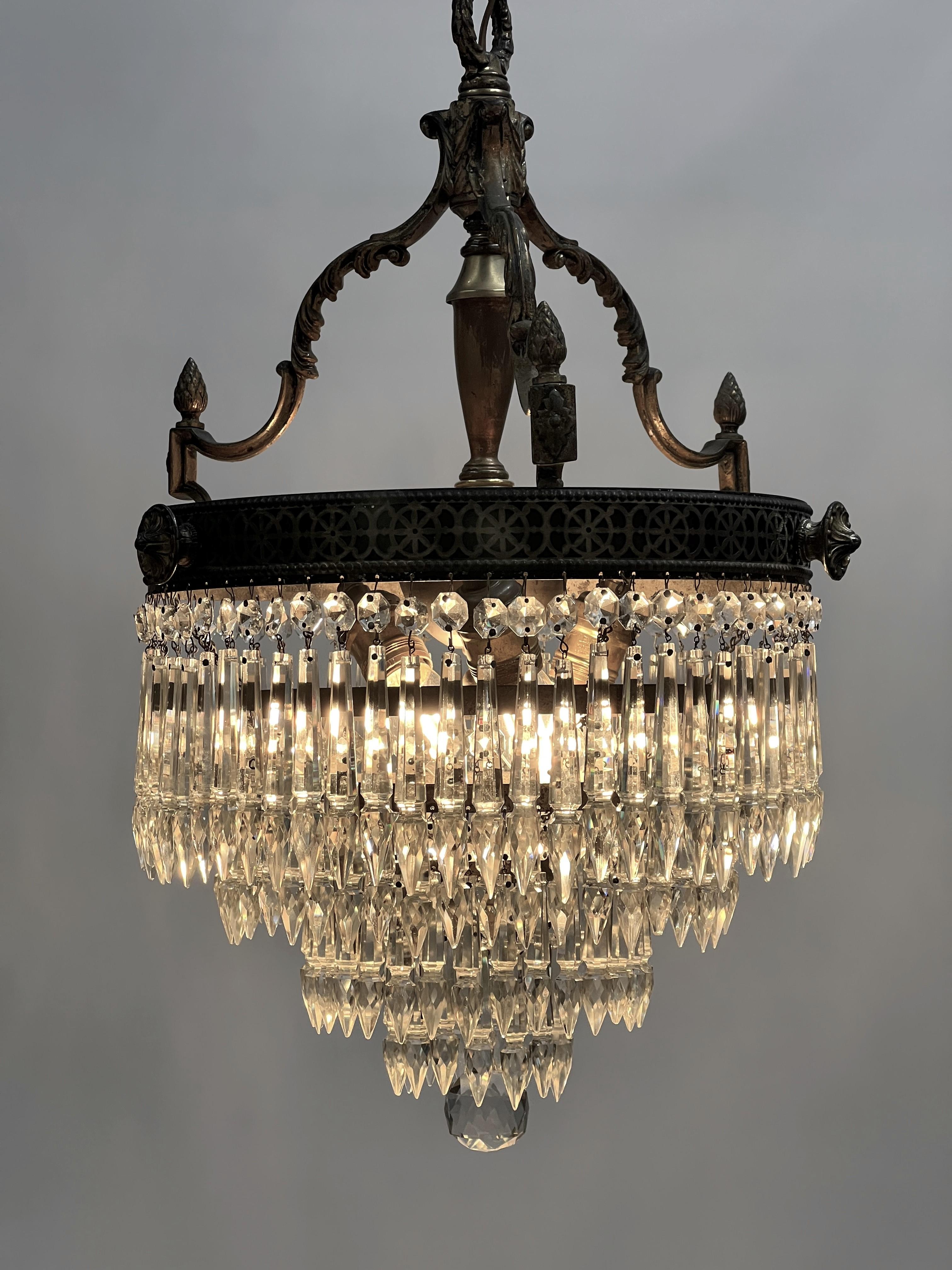 1920's Decorative Crystal and Brass Chandelier 5