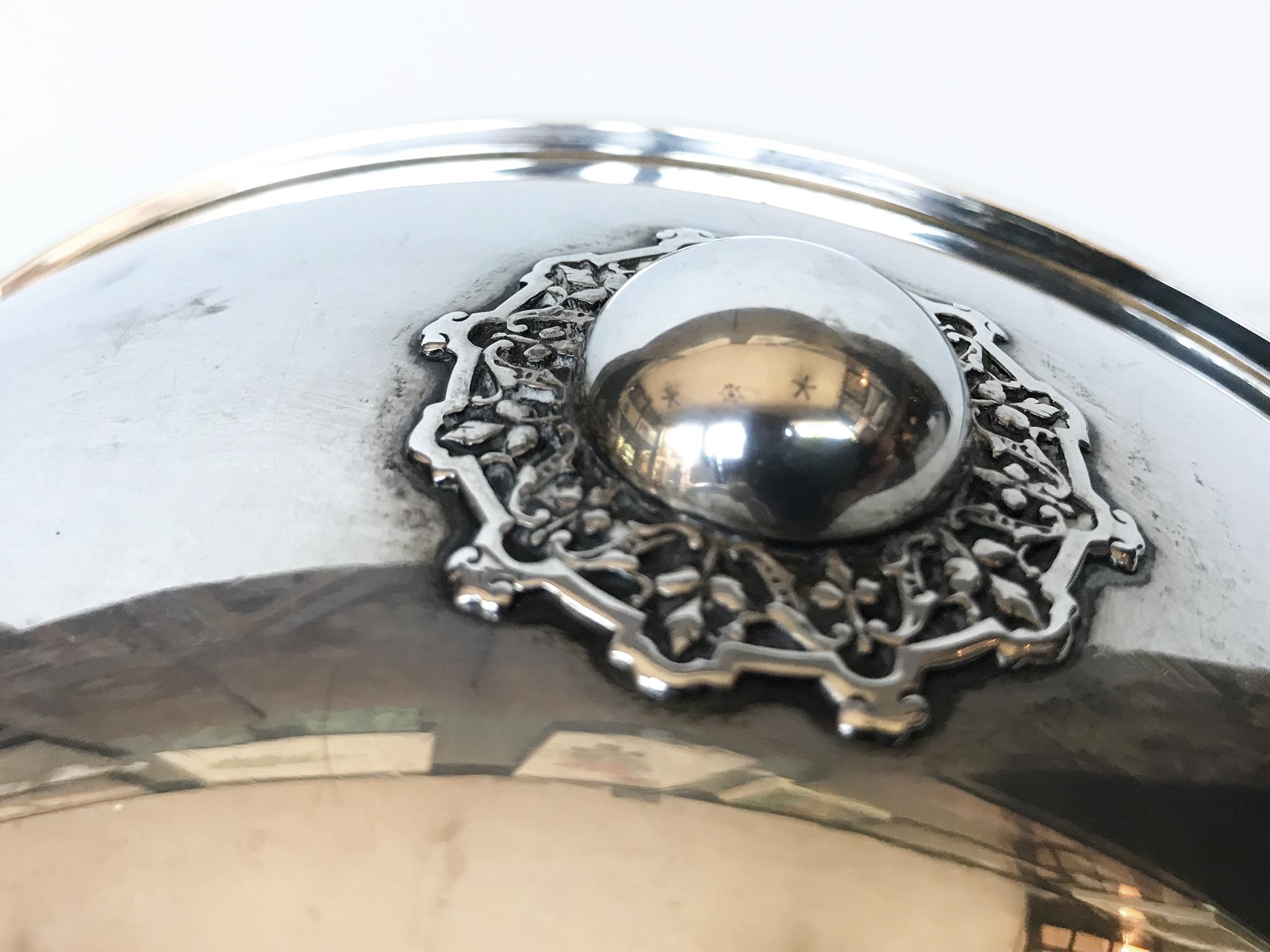 1920s Decorative Hawkes Sterling Silver Bowl by O. R. Dunn In Good Condition For Sale In New York, NY